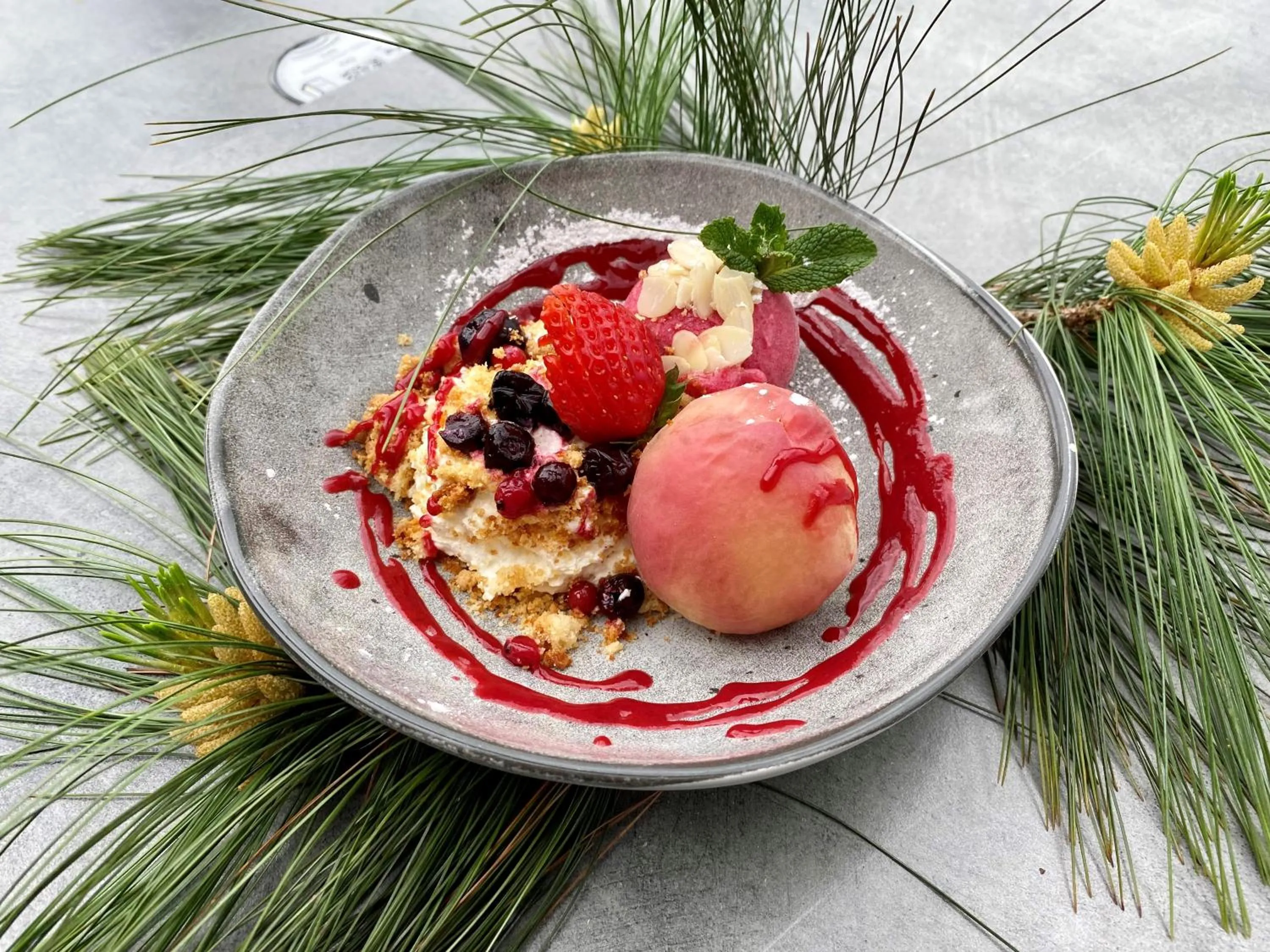 Restaurant/places to eat in Logis Cris Hôtel et Restaurant, Lyon Sud-Est