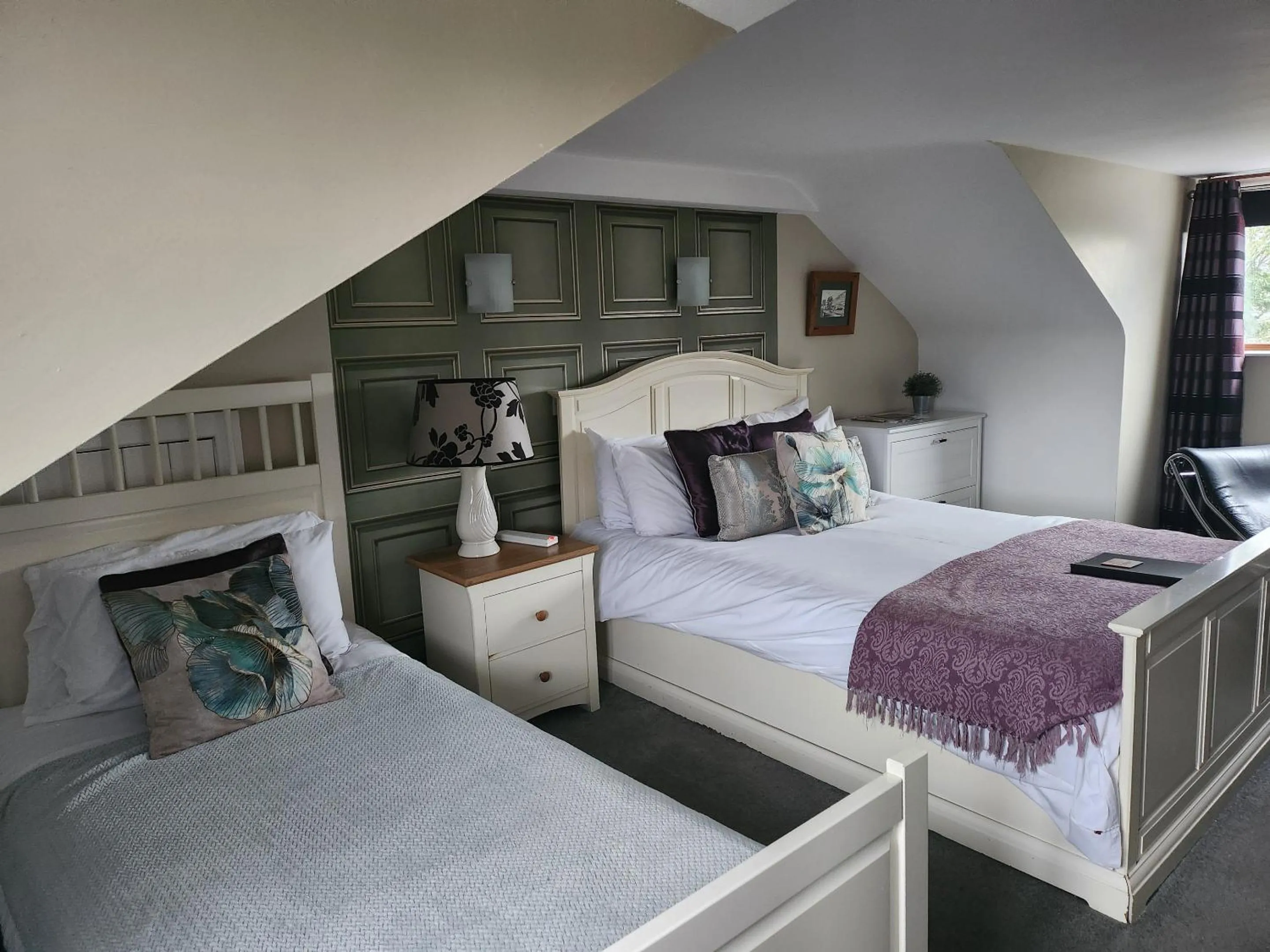 Bedroom, Bed in The Oystercatcher