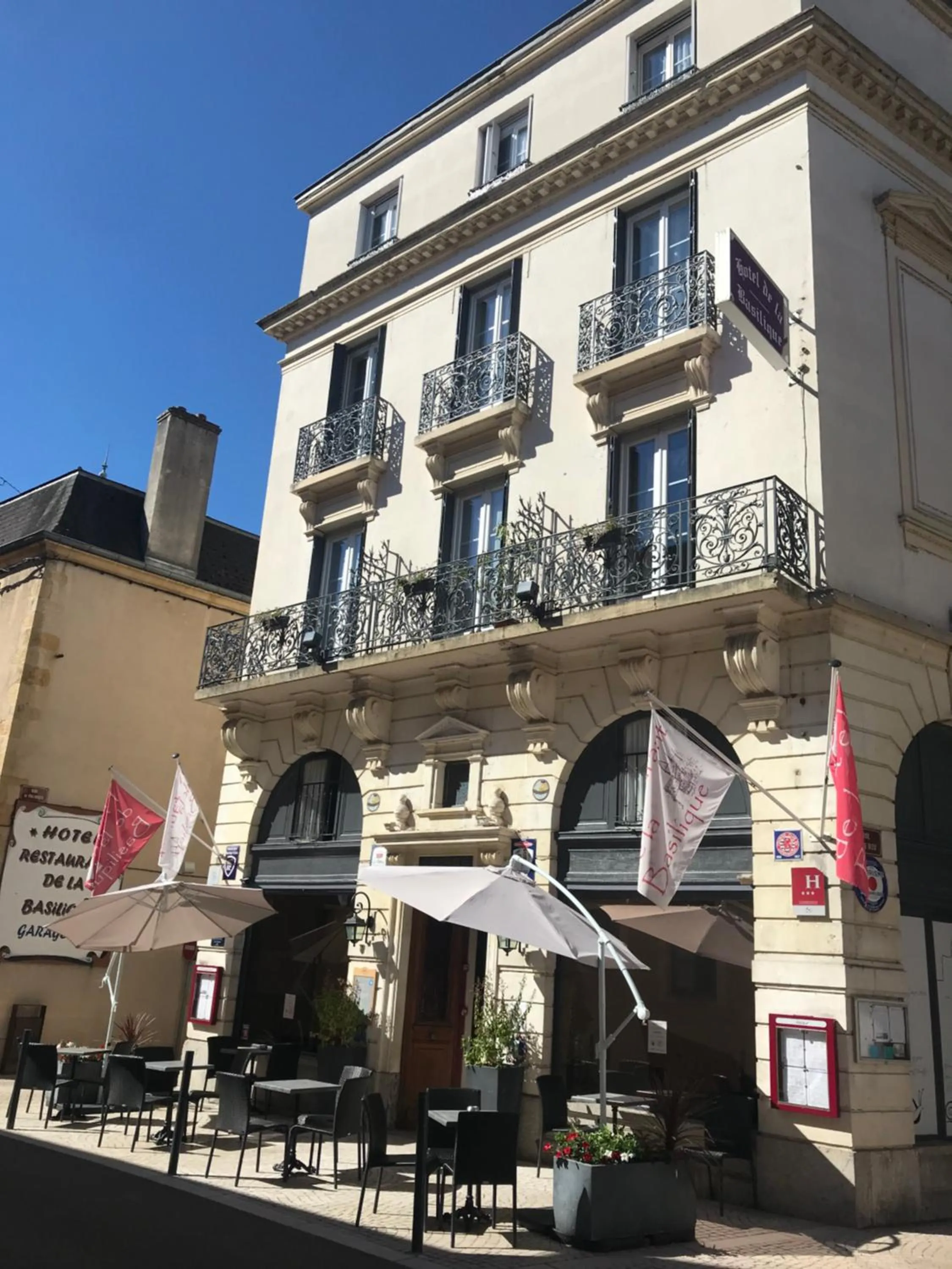Facade/entrance in Hotel de la Basilique