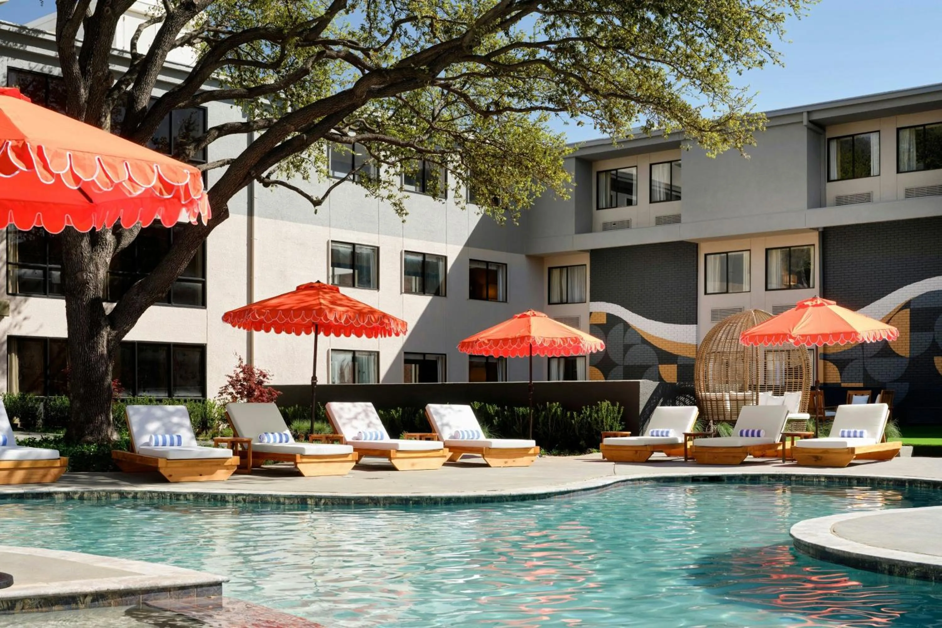 Swimming pool in Hotel Dax