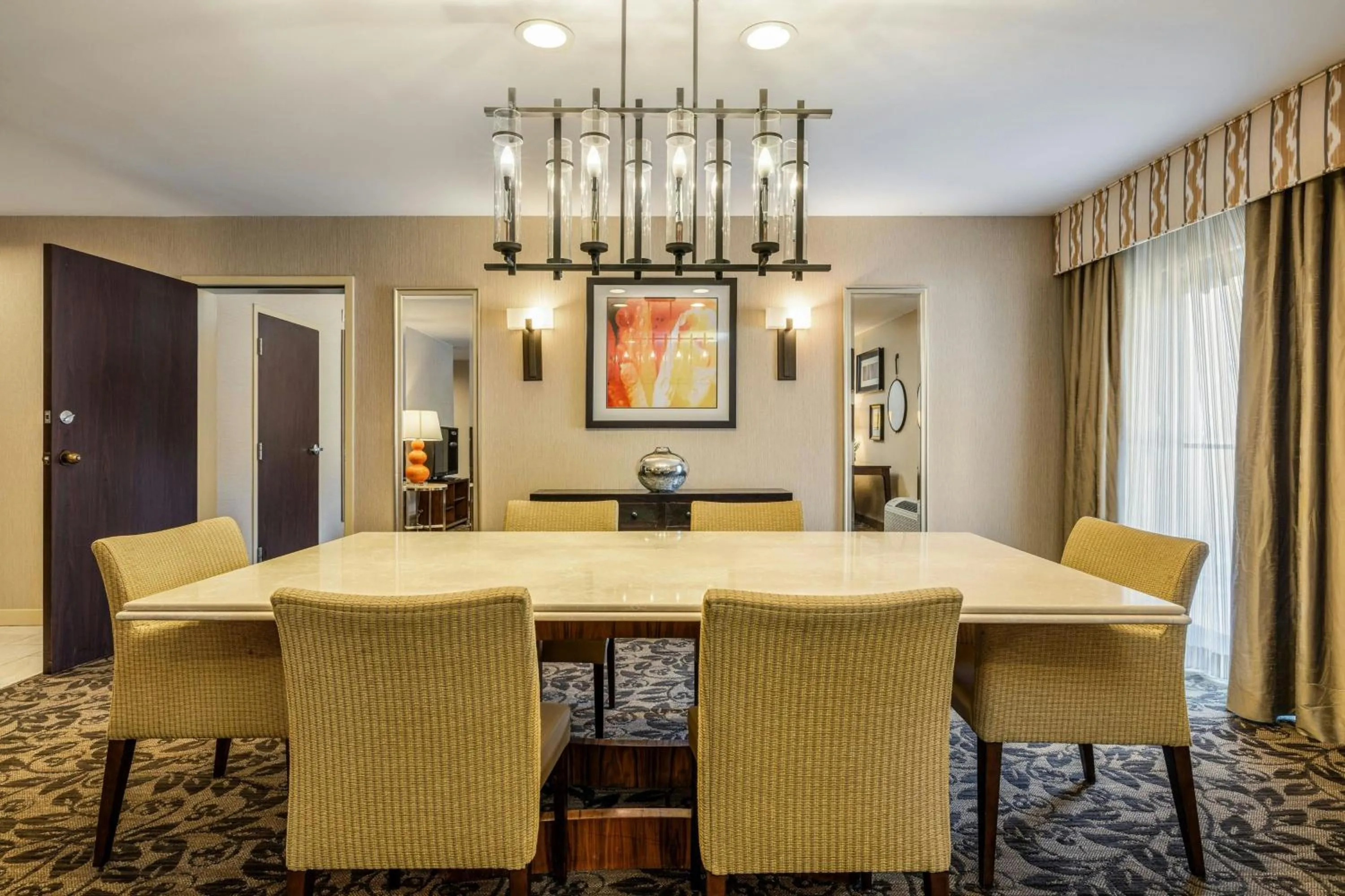 Photo of the whole room in Hotel Dax