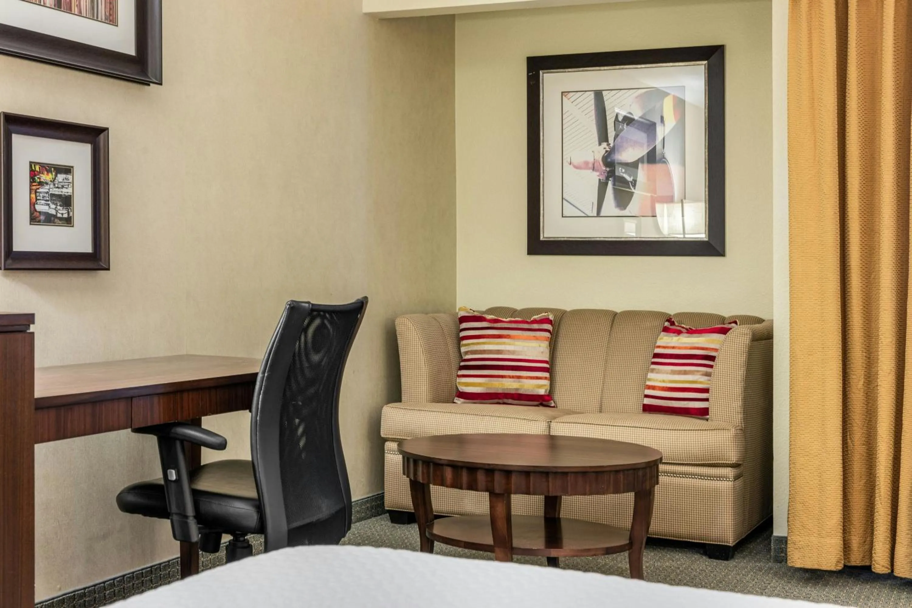 Photo of the whole room in Hotel Dax