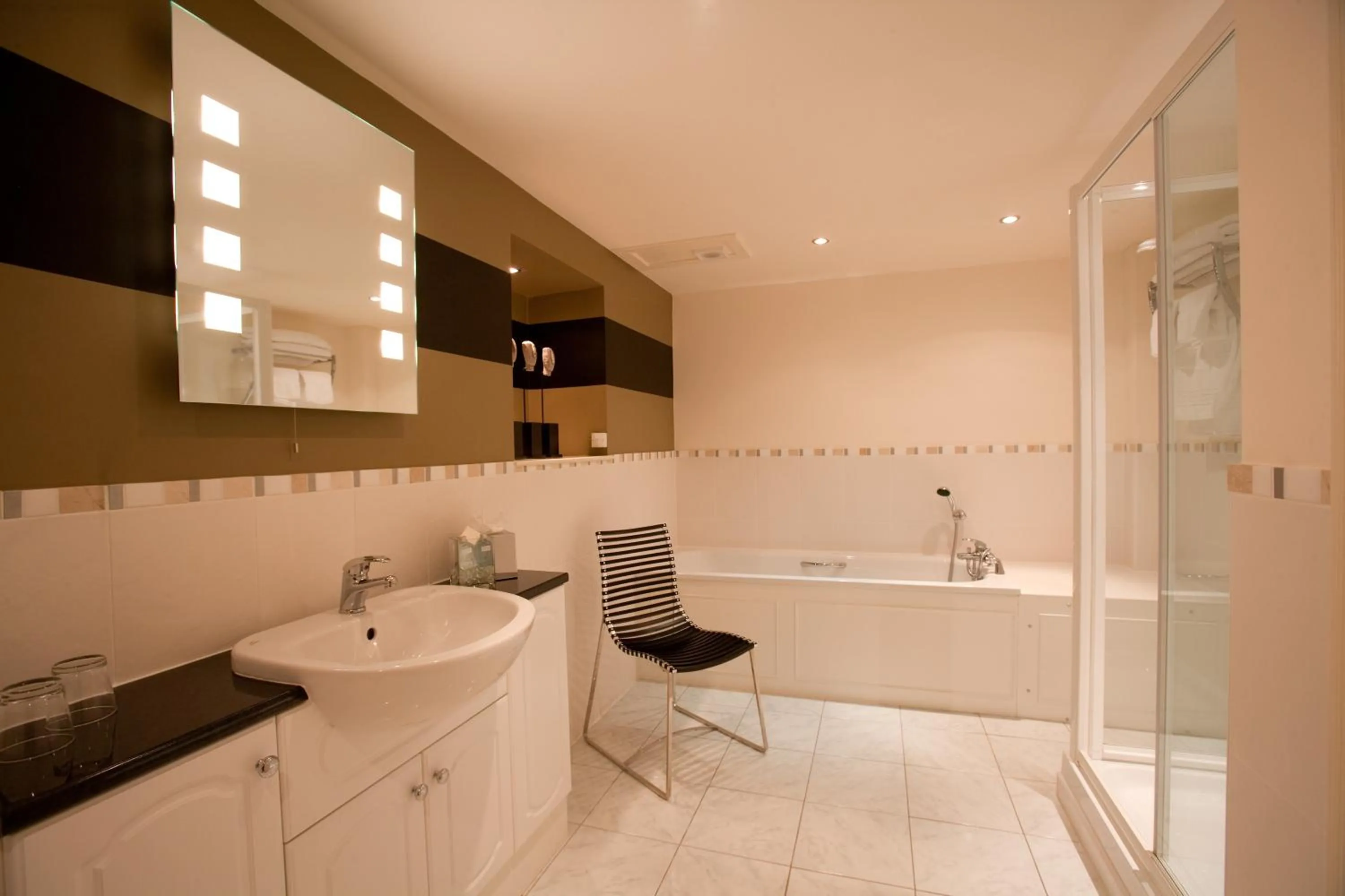 Bathroom in The Townhouse Hotel
