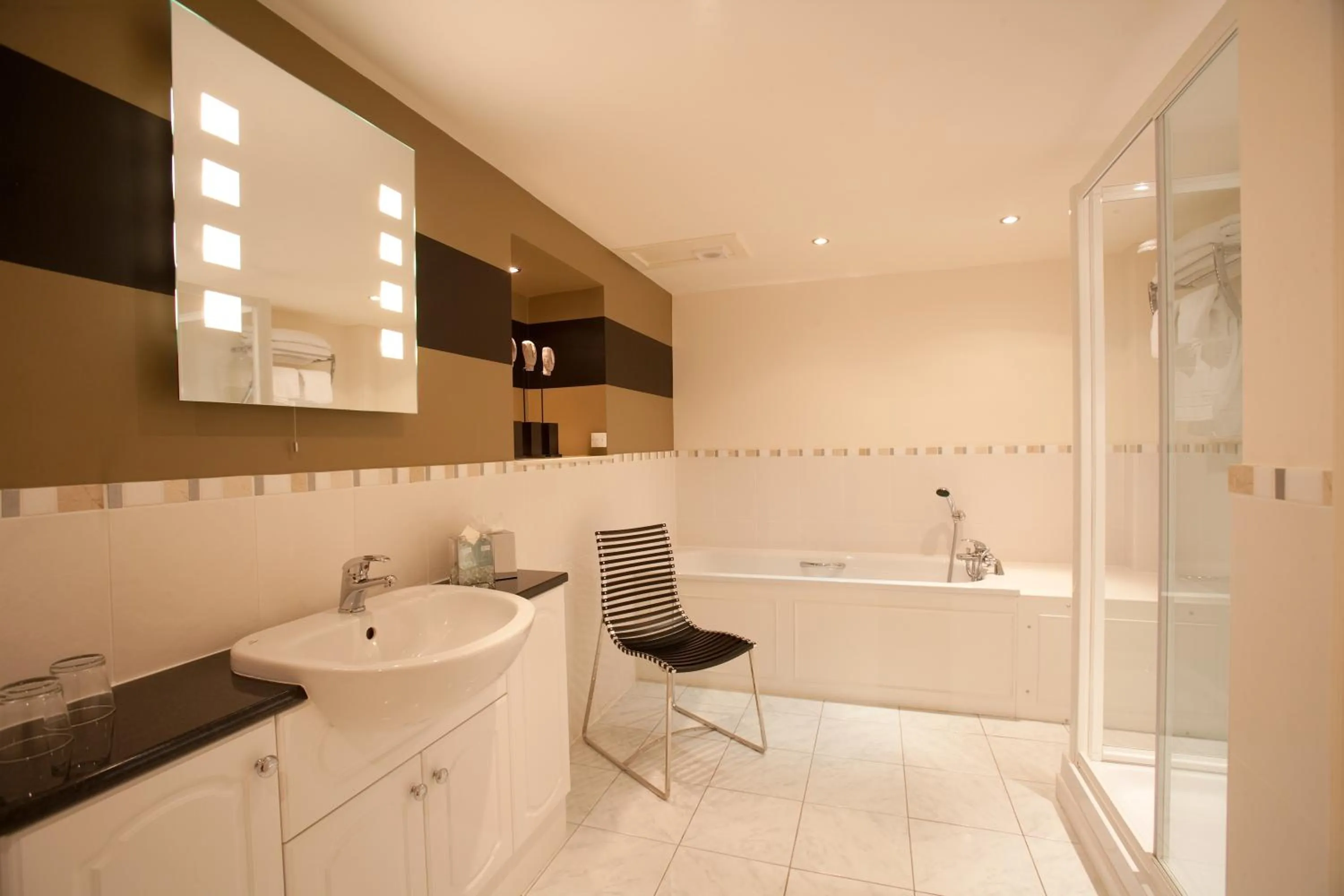 Bathroom in The Townhouse Hotel