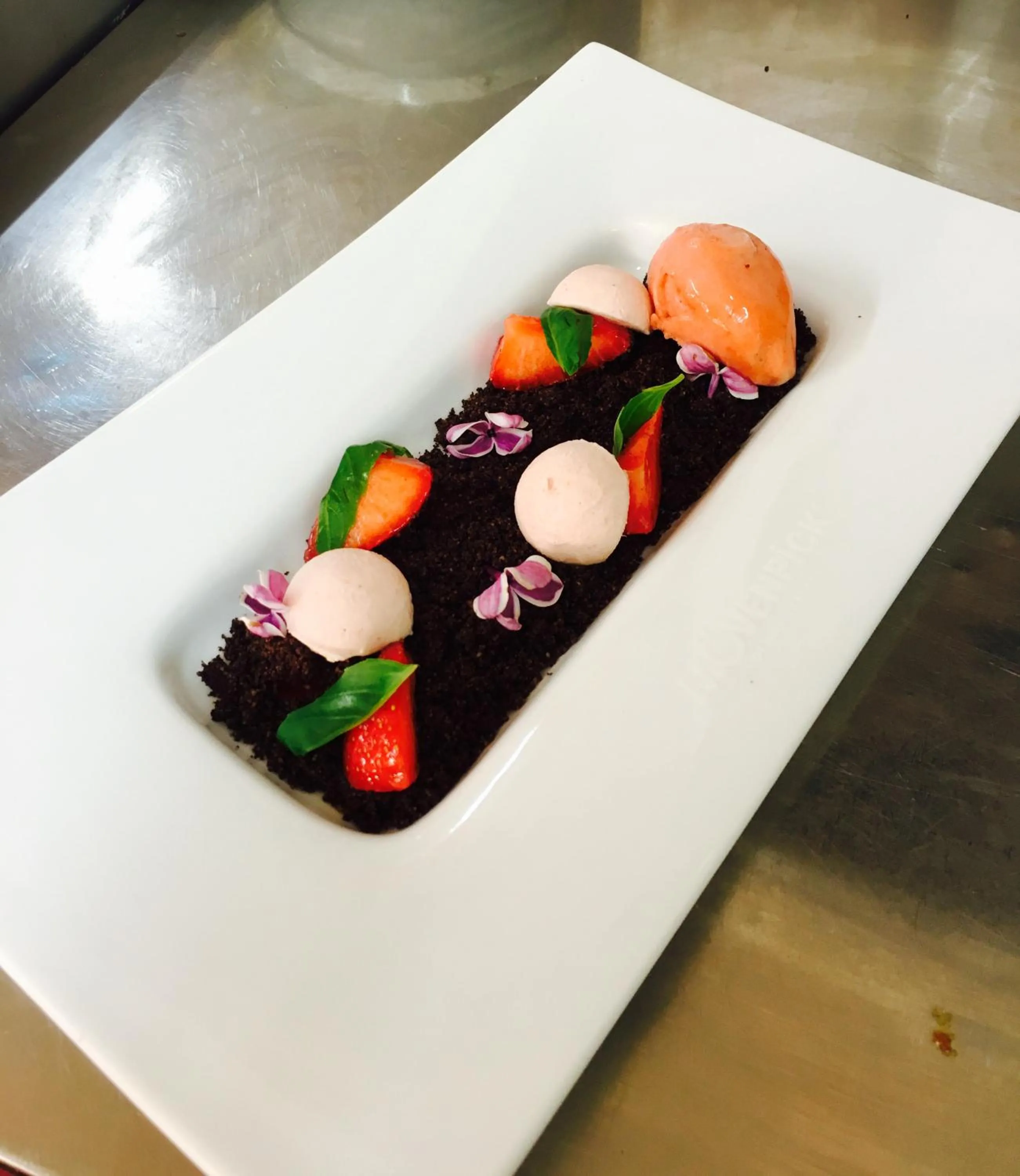 Restaurant/places to eat in The Townhouse Hotel