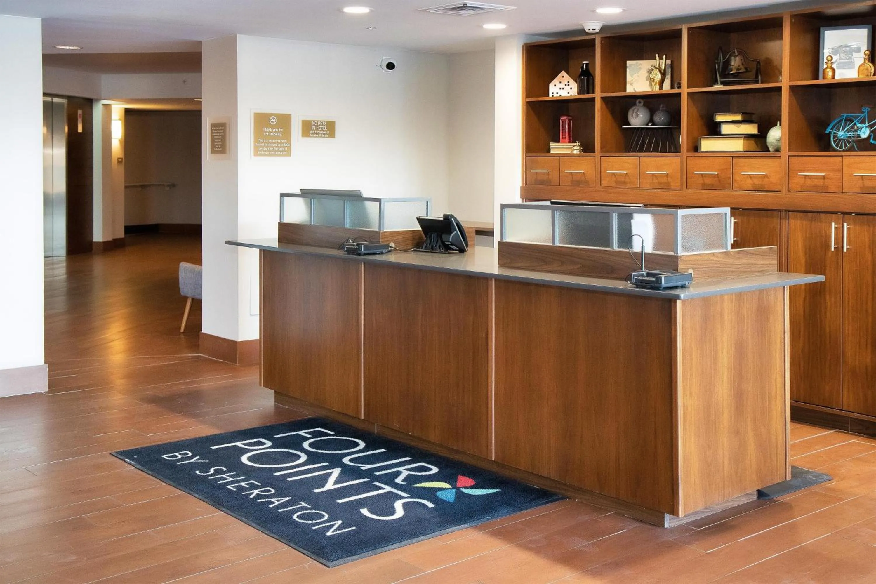 Lobby or reception in Four Points by Sheraton Allentown Lehigh Valley