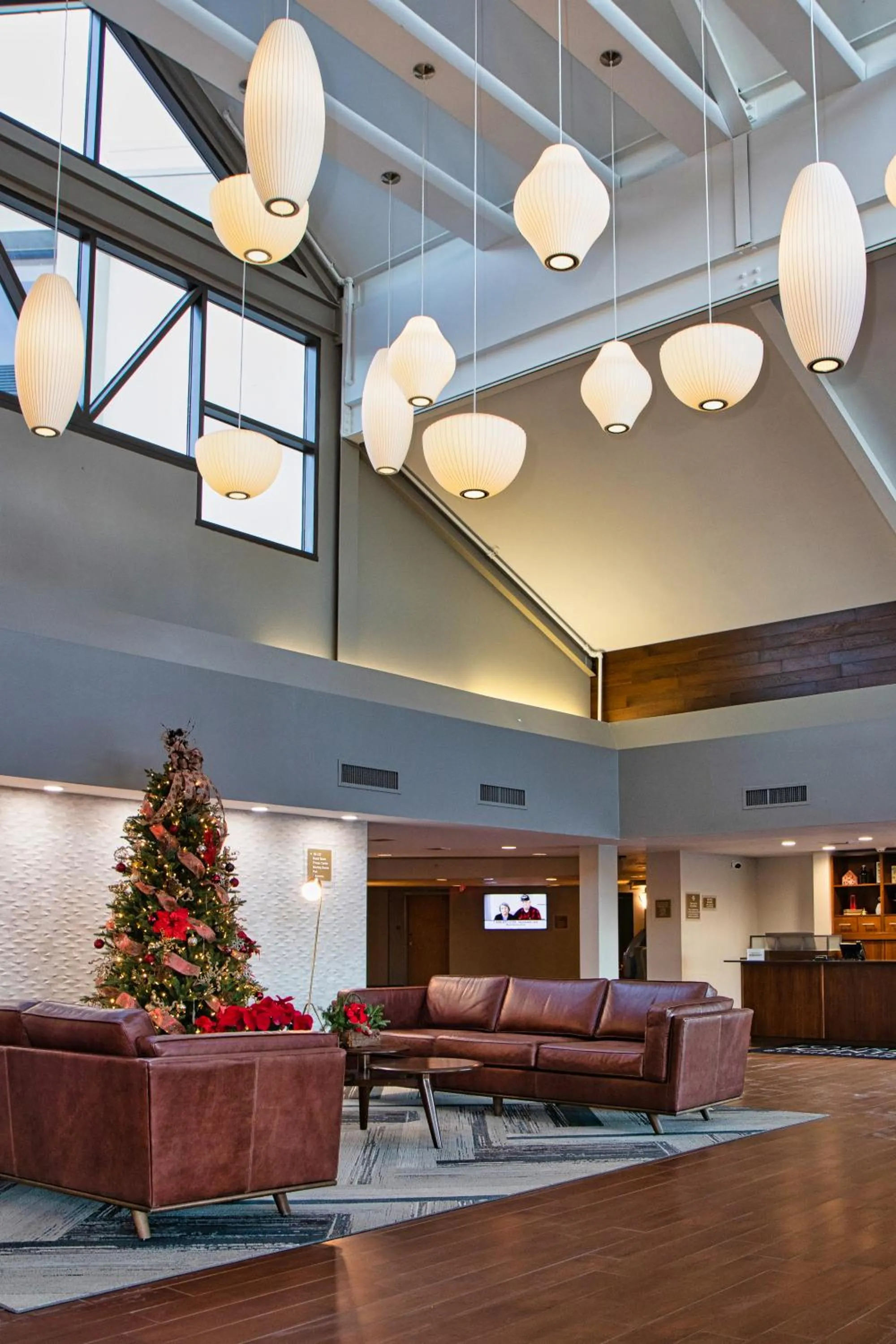 Lobby or reception in Four Points by Sheraton Allentown Lehigh Valley