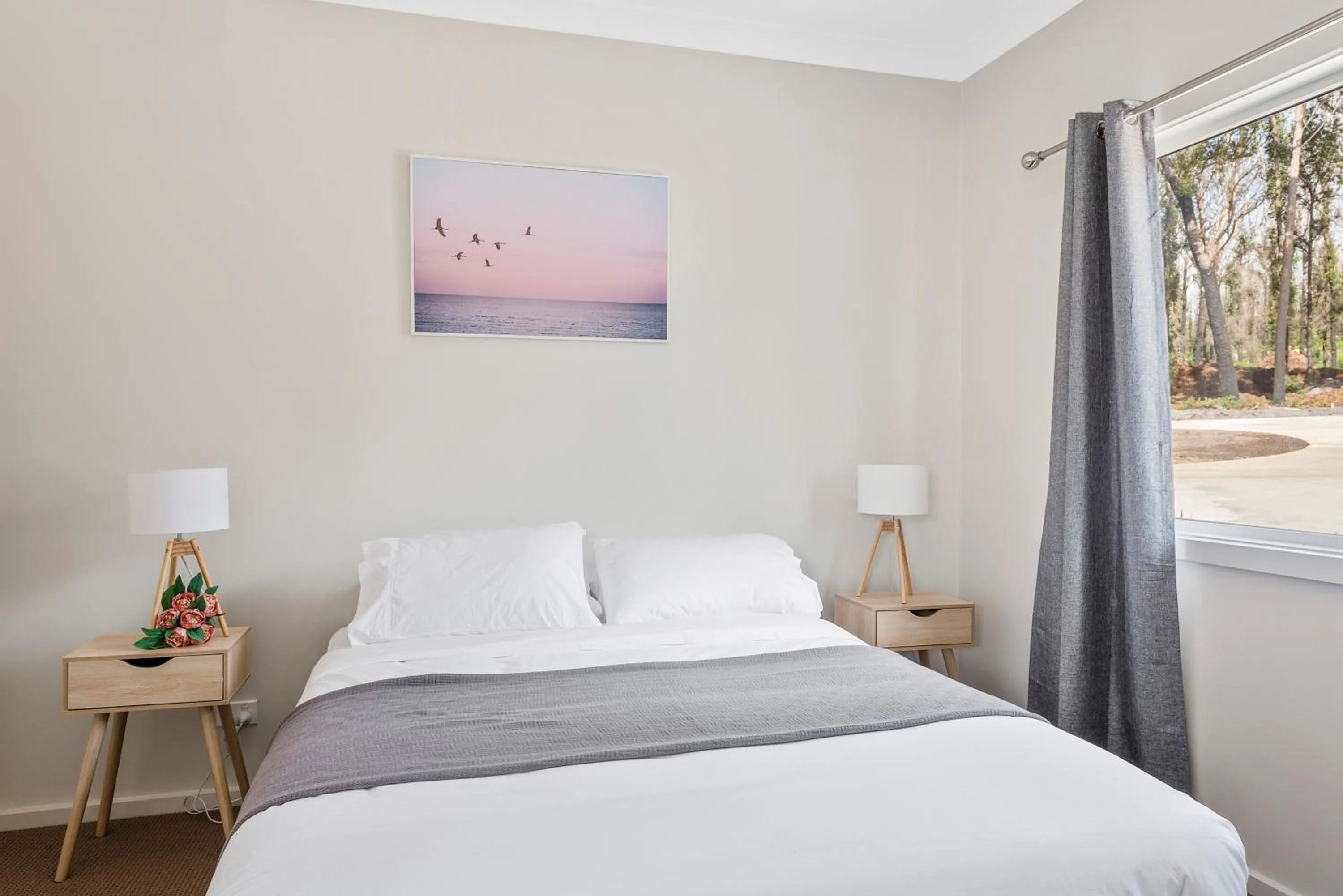 Bedroom, Bed in The Leaning Oak Holiday Lifestyles - Lake Conjola