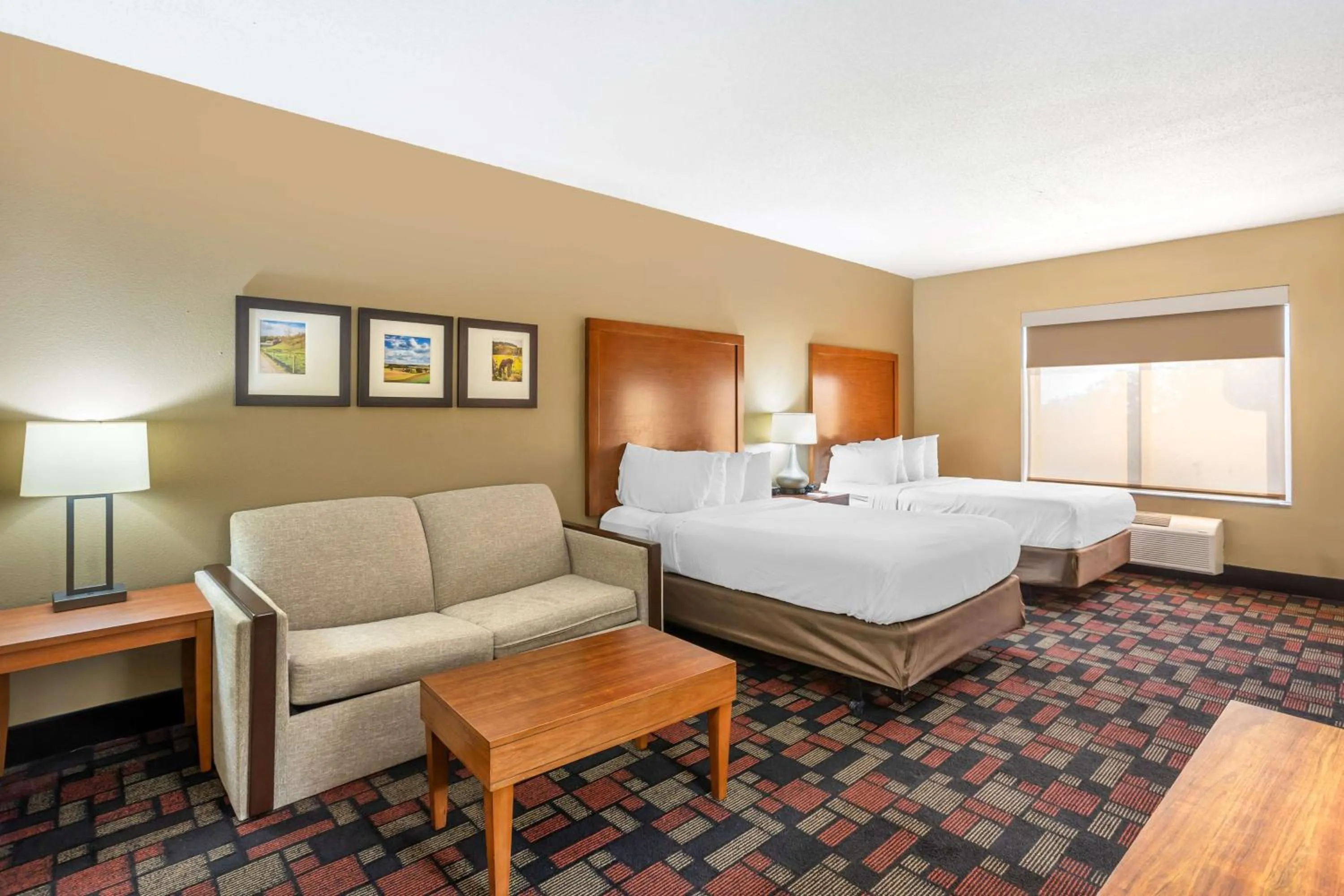Bedroom, Bed in Best Western Grantville Hershey