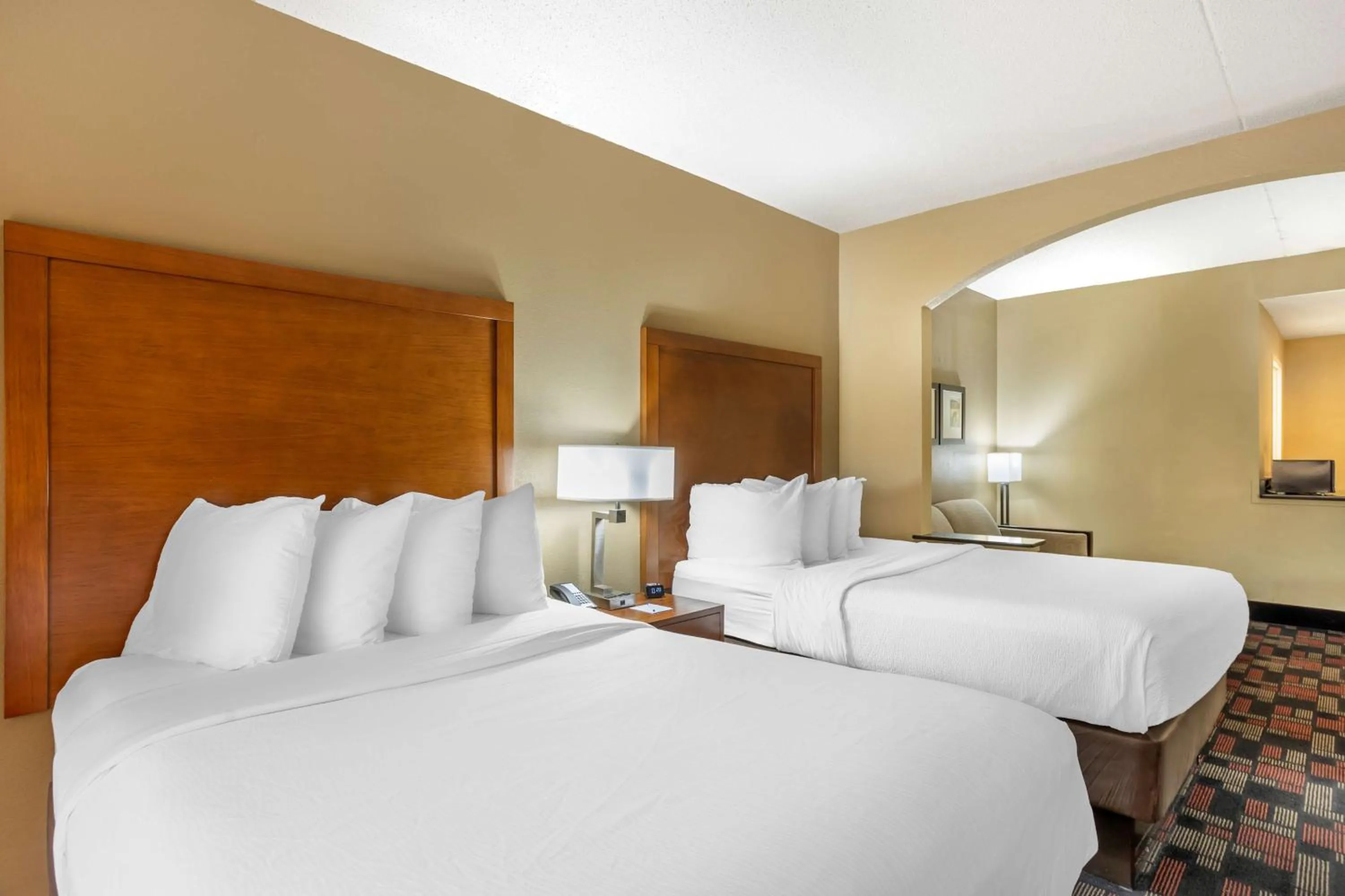 Bedroom, Bed in Best Western Grantville Hershey