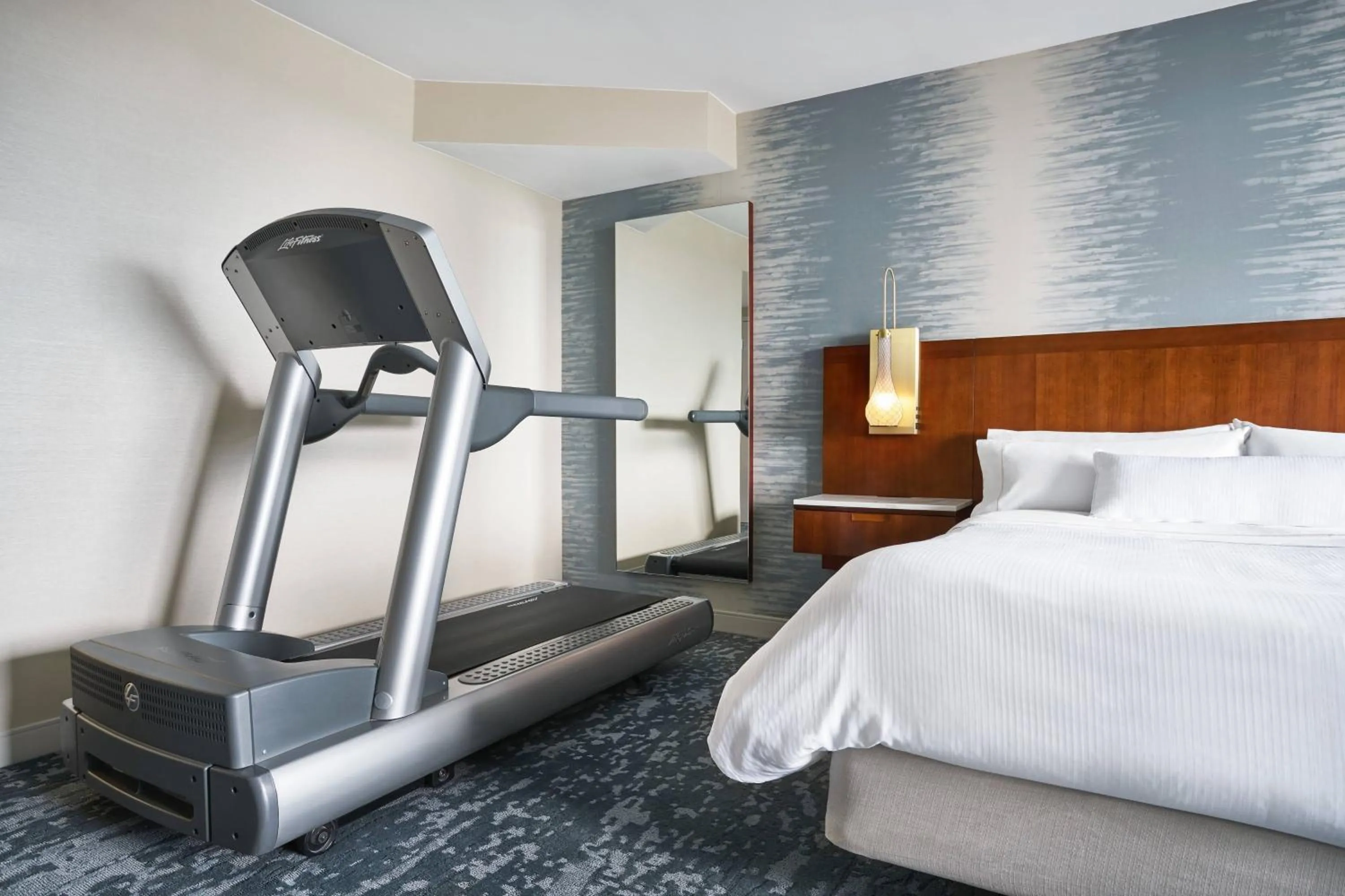 Photo of the whole room, Bed in The Westin Virginia Beach Town Center