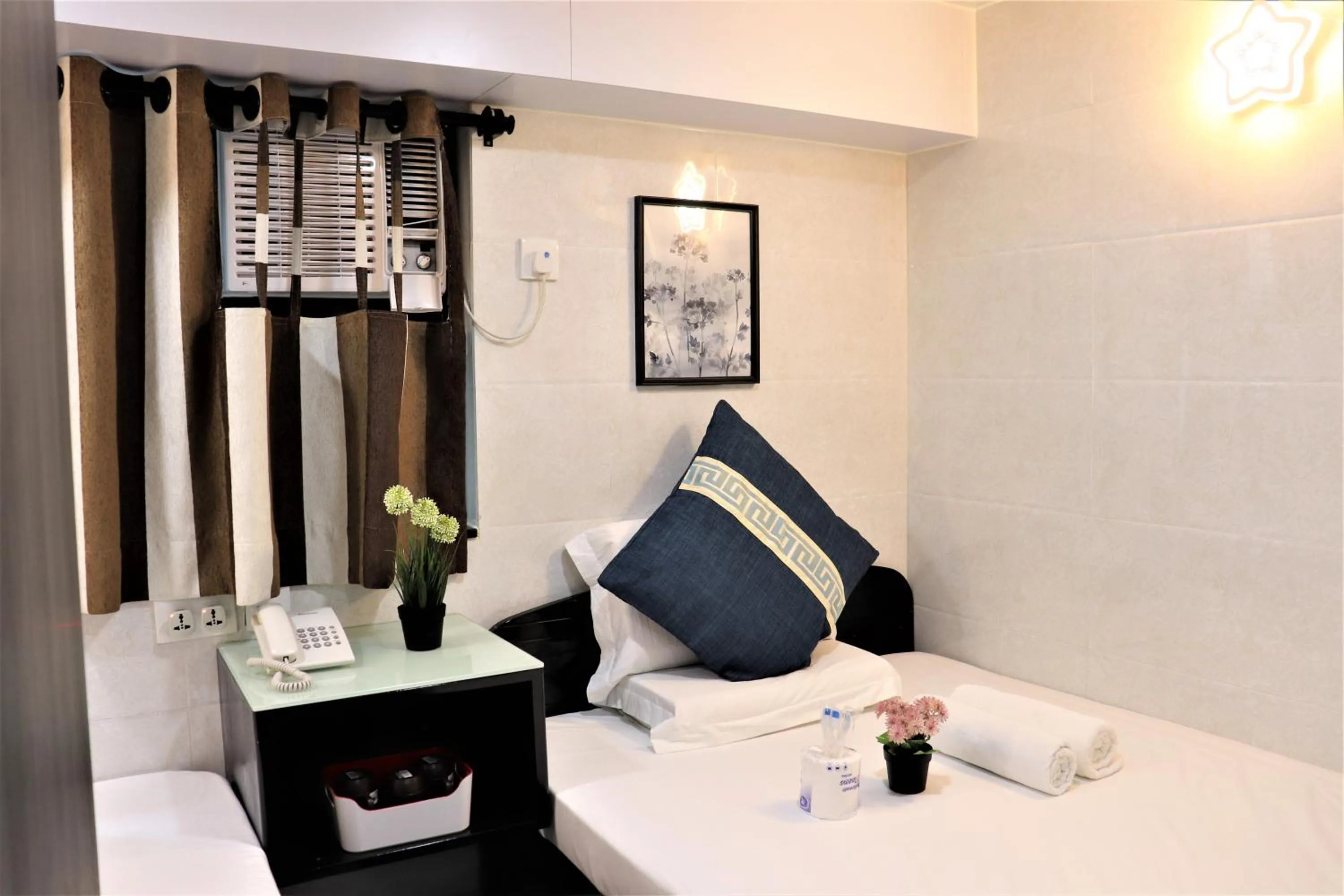 Bed in Metrocity Lounge