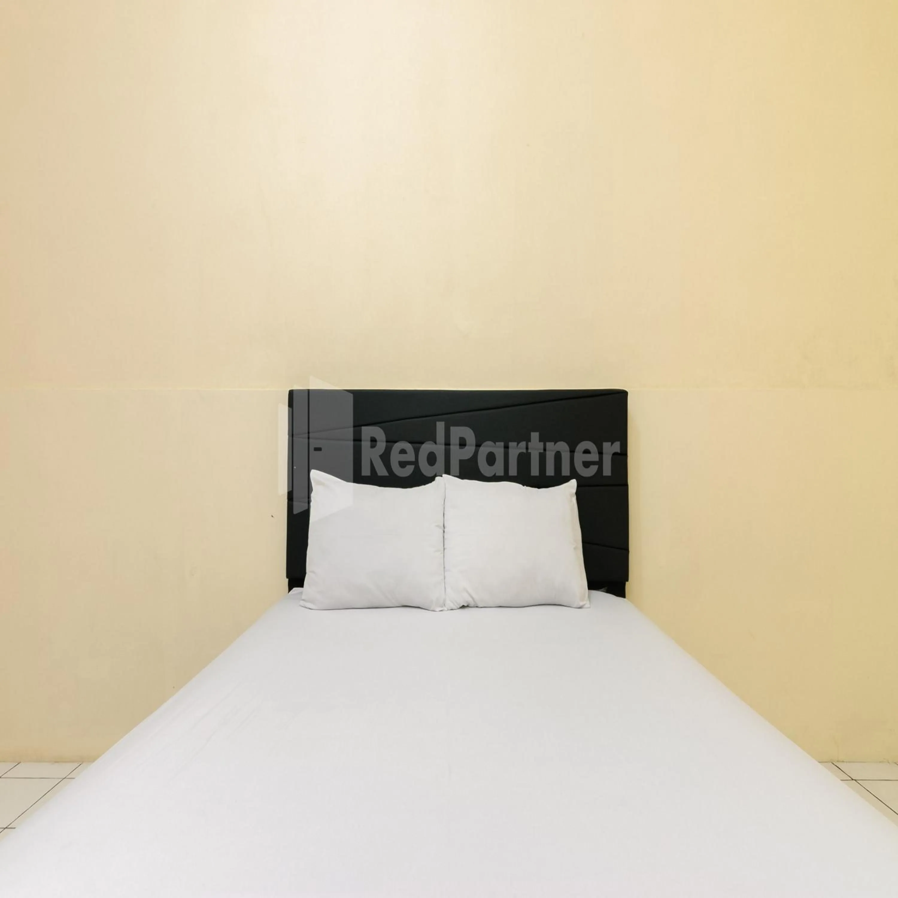 Bedroom, Bed in SUPER OYO 591 Mn Residence Syariah