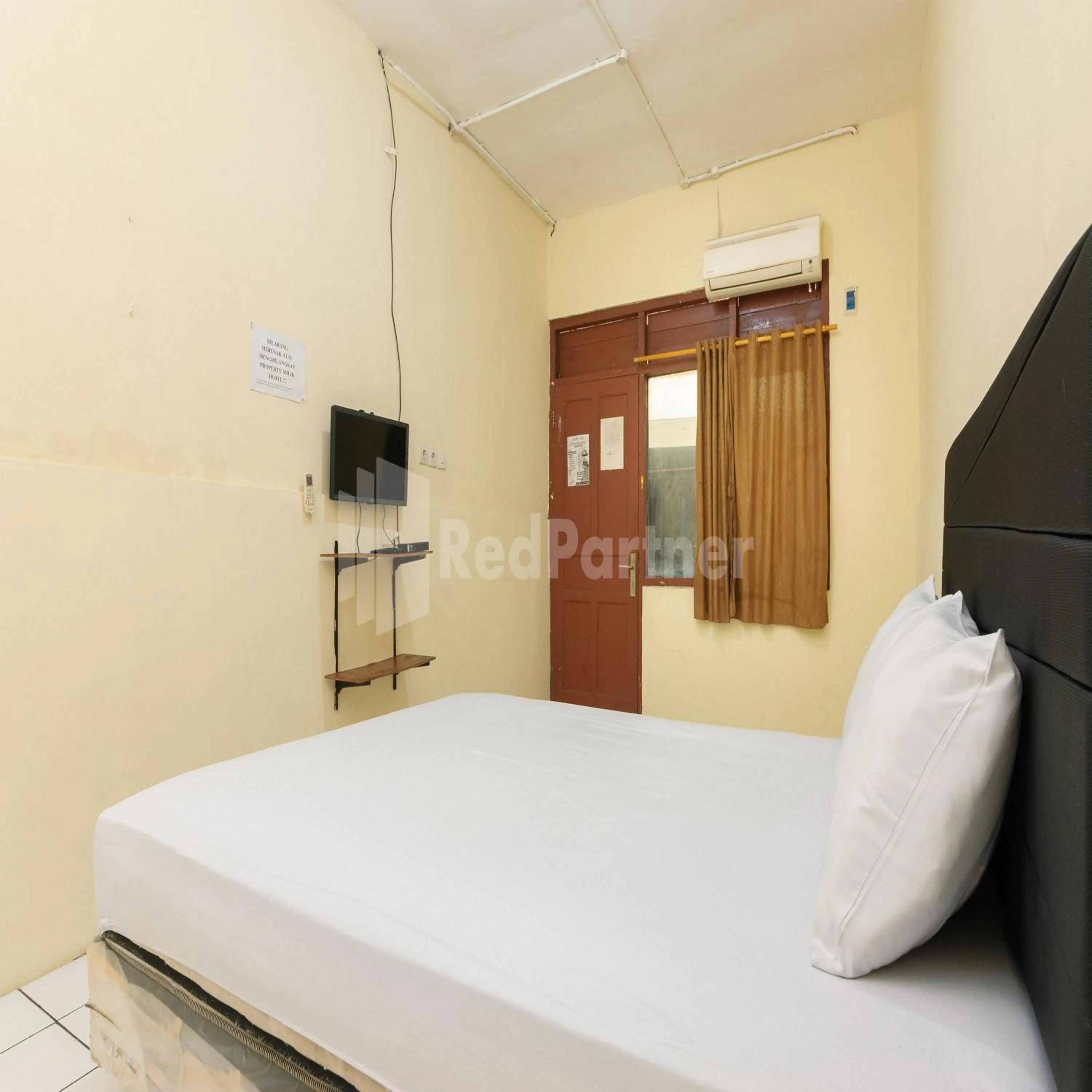 Bedroom, Bed in SUPER OYO 591 Mn Residence Syariah