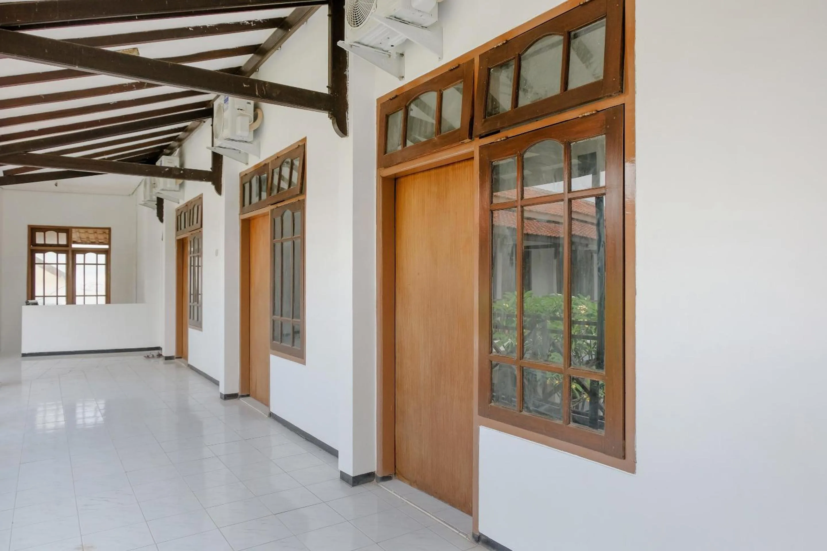 Lobby or reception in Hotel O Kina Family Residence Syariah