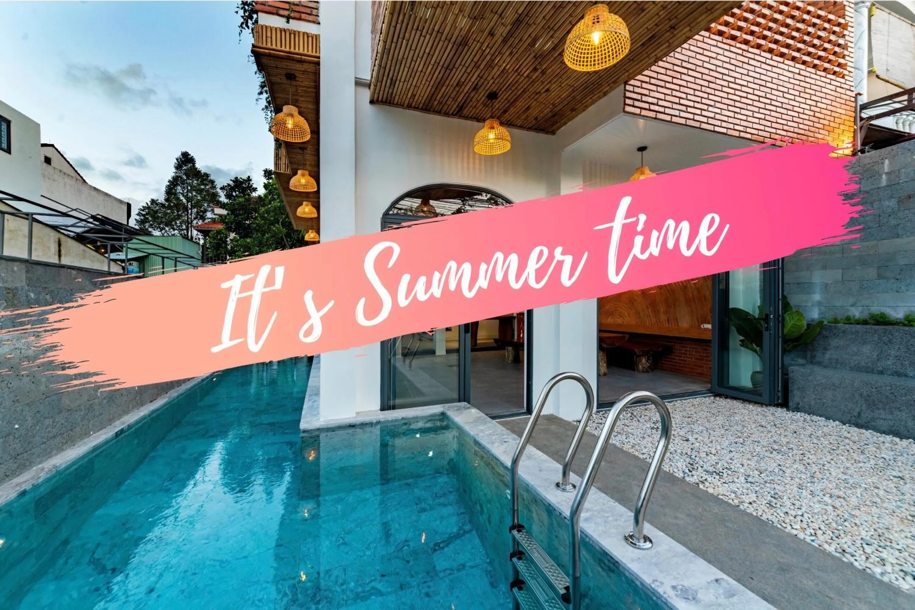 Swimming pool in The 1993 Homestay