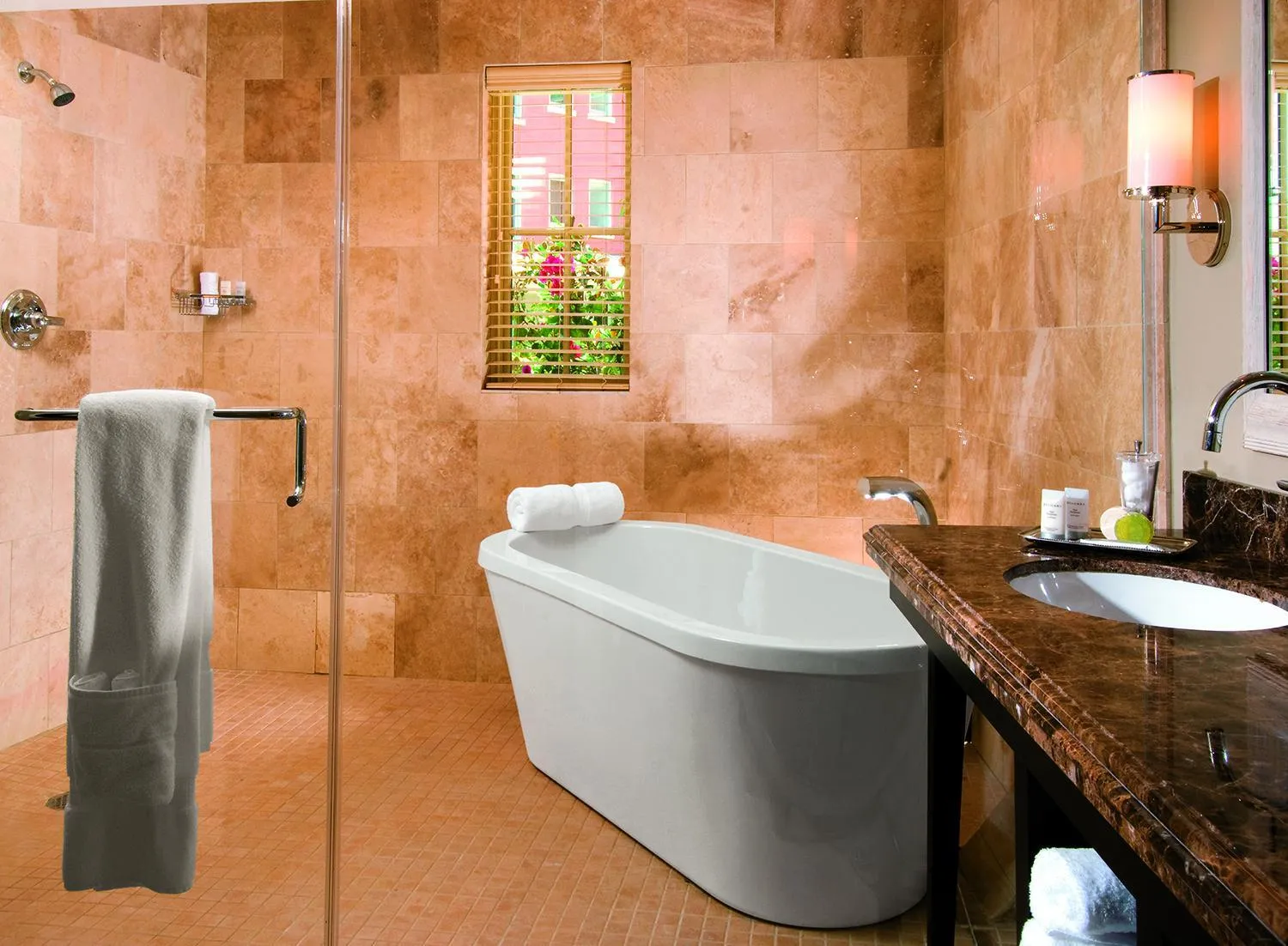 Bathroom in Hotel Zaza Houston Museum District