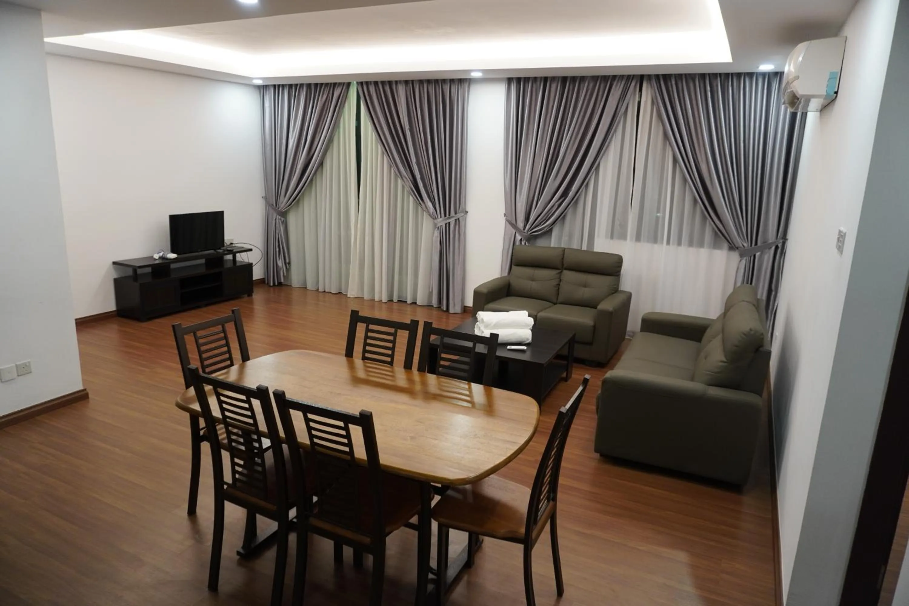 Luco Apartments @ Viva City Megamall