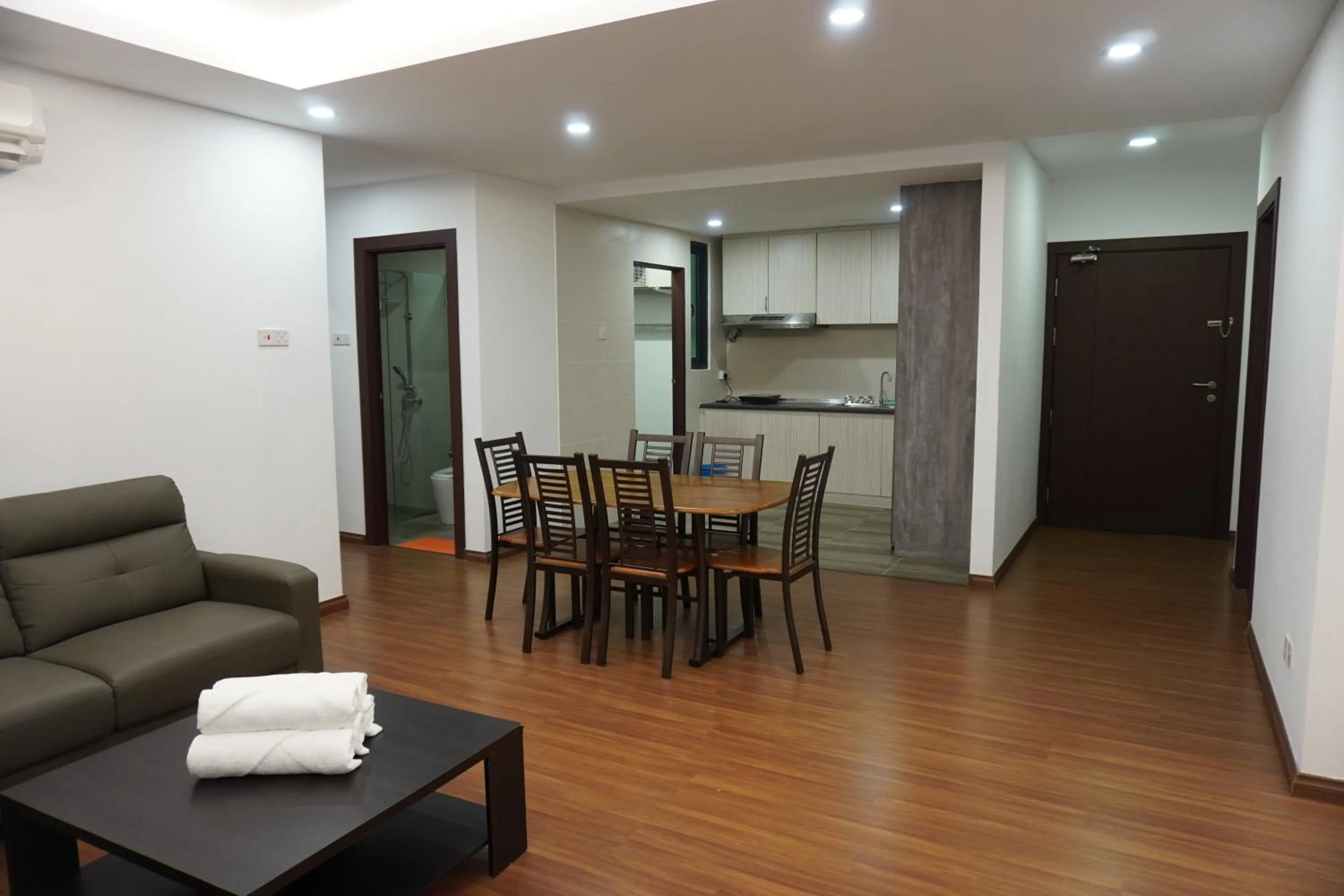 Luco Apartments @ Viva City Megamall