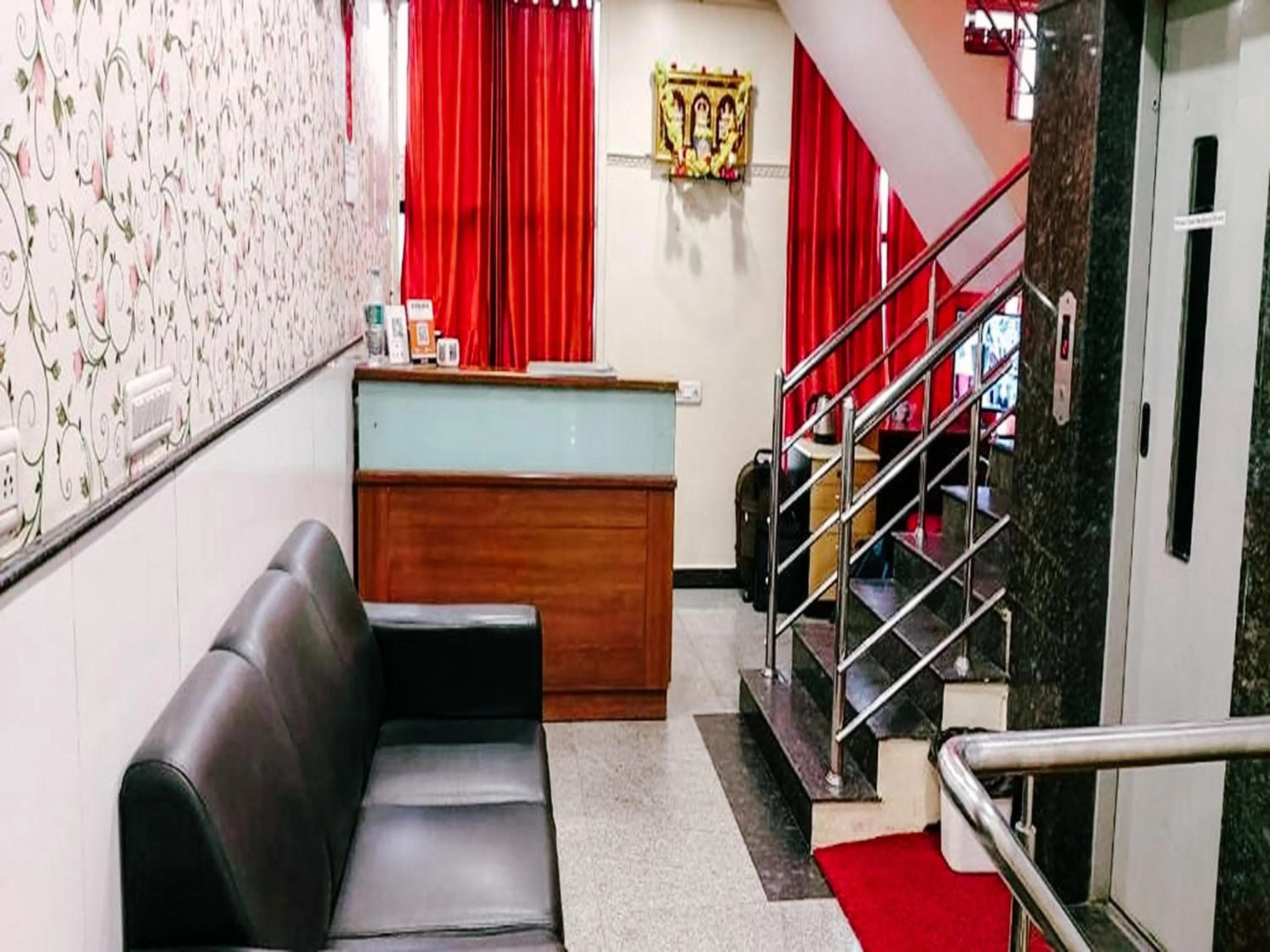 Lobby or reception in Hotel Champion Inn near Yeswantpur Junction Railway Station