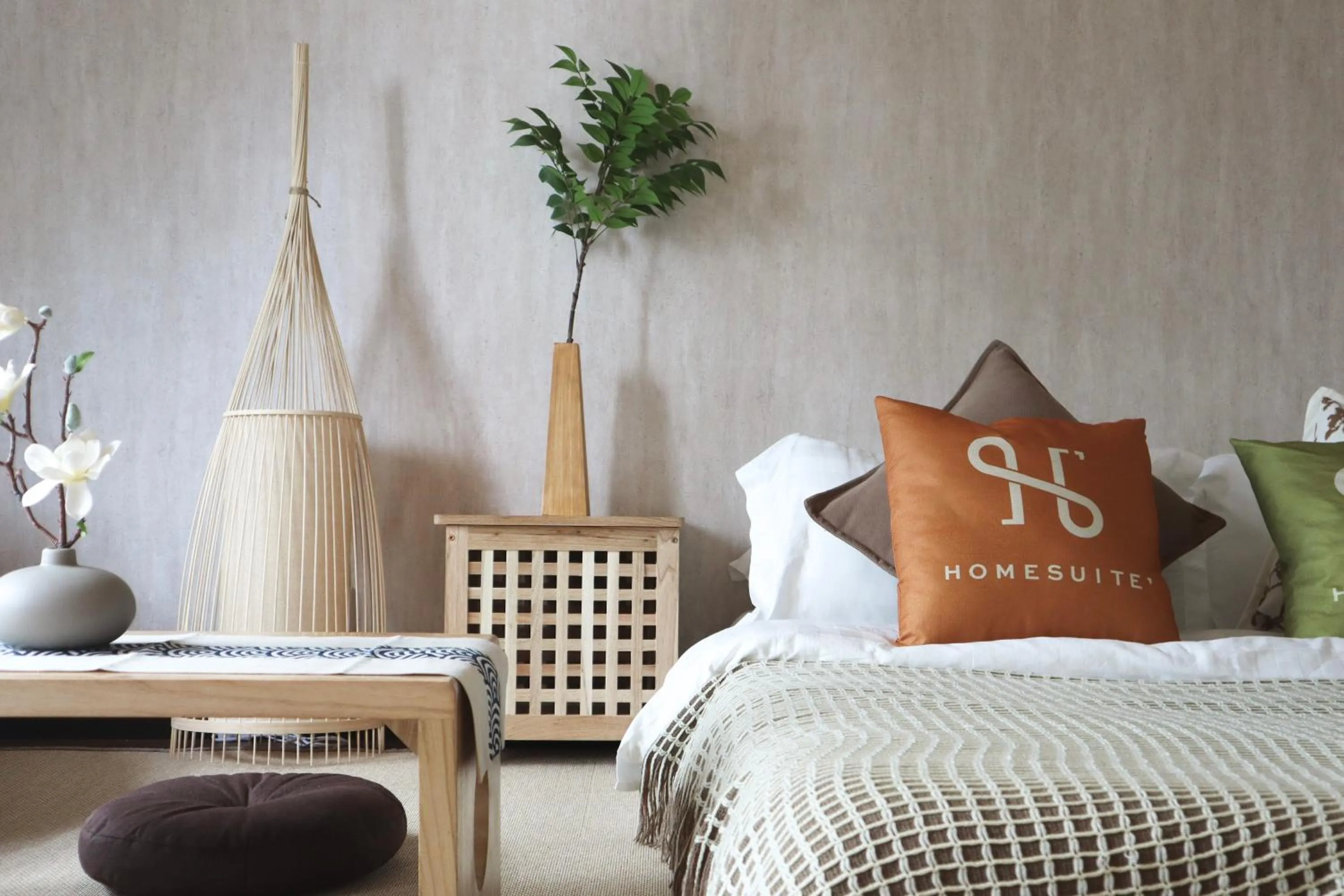 Bedroom, Bed in Homesuite' Home at Aeropod SOVO