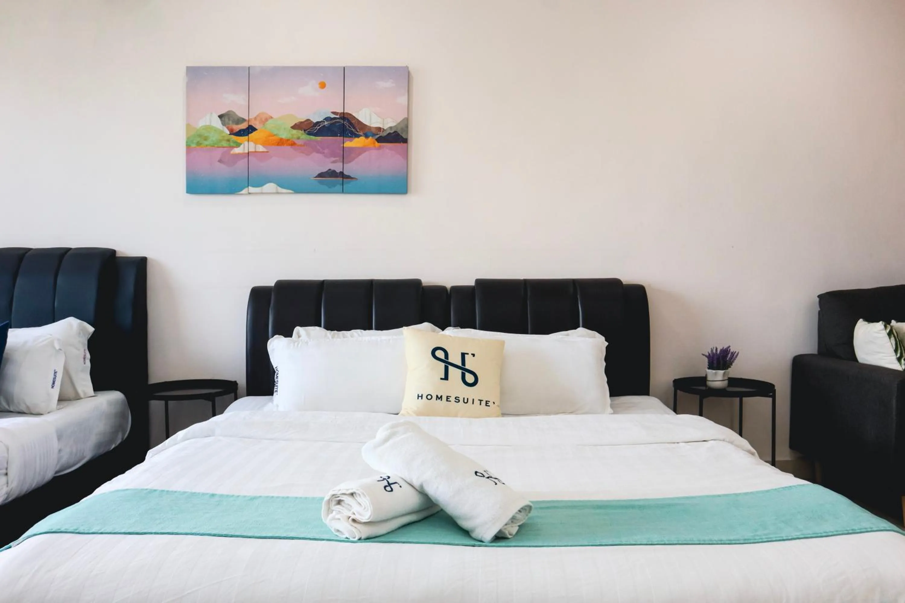 Bedroom, Bed in Homesuite' Home at Aeropod SOVO