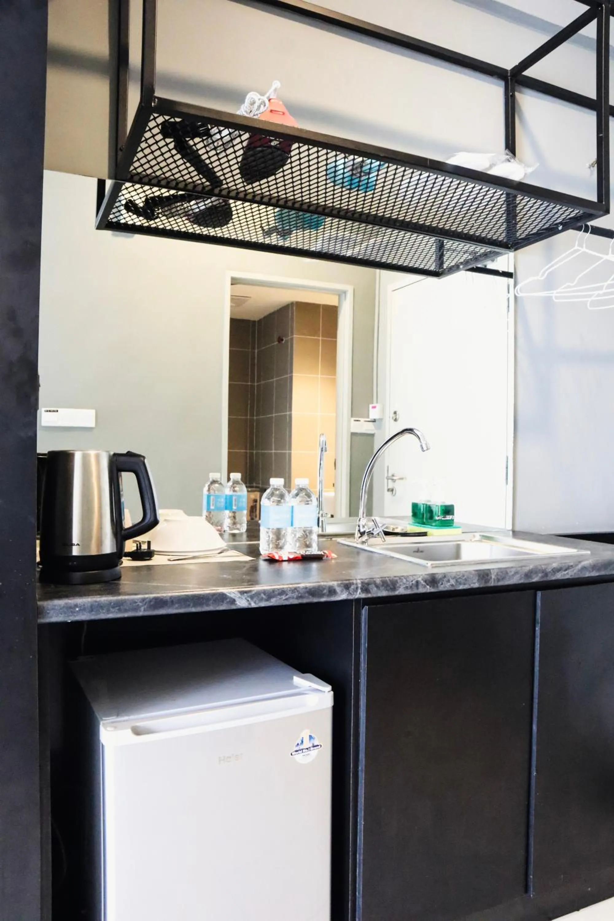 Kitchen or kitchenette in Homesuite' Home at Aeropod SOVO