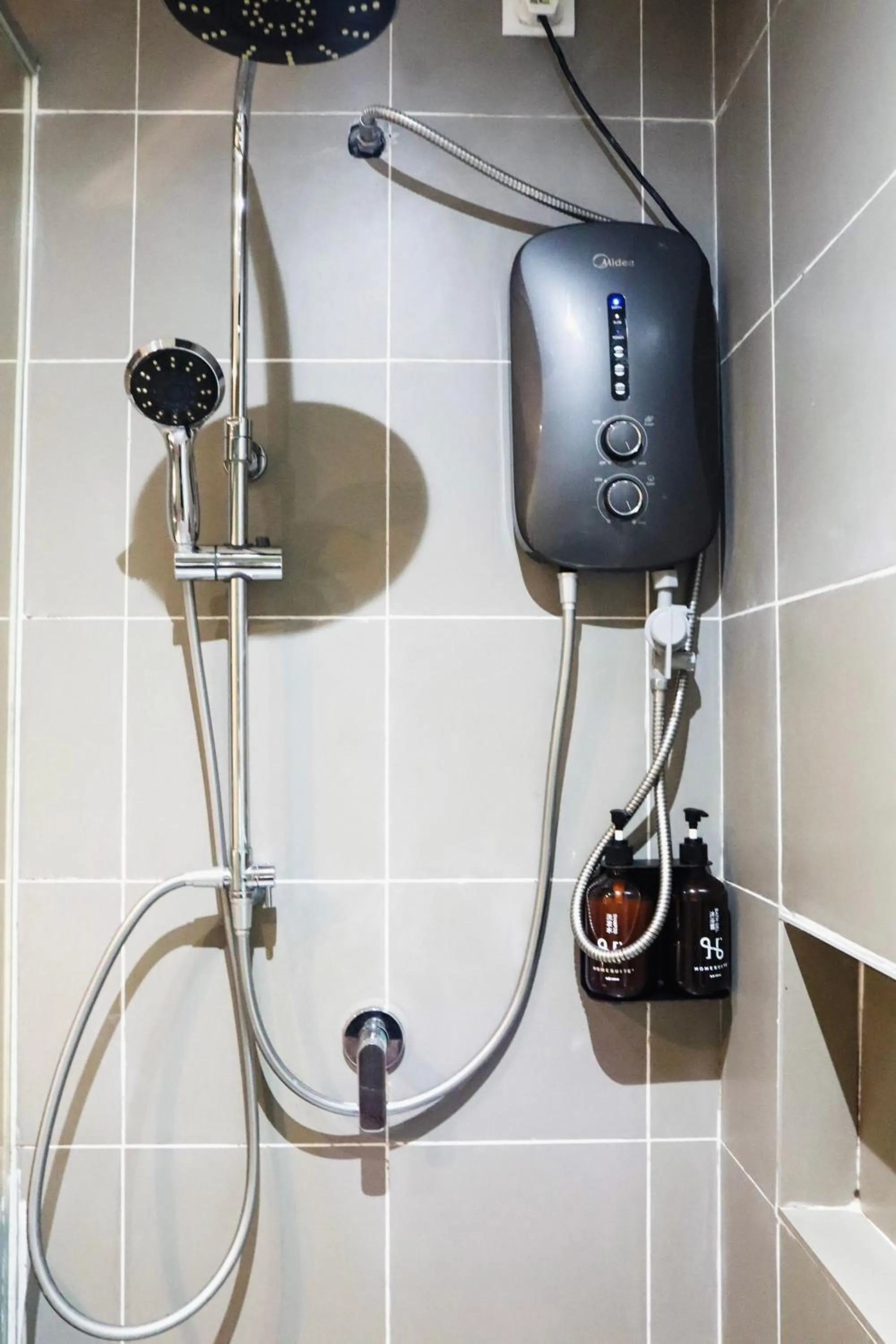 Bathroom in Homesuite' Home at Aeropod SOVO