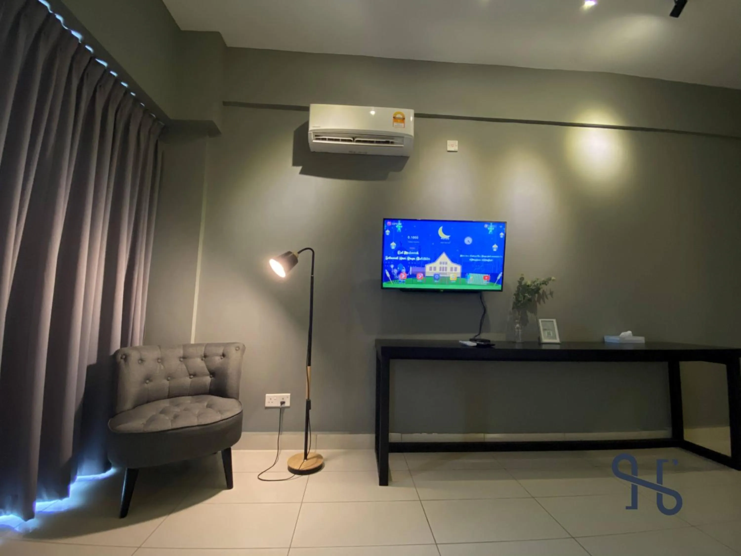 TV and multimedia in Homesuite' Home at Aeropod SOVO