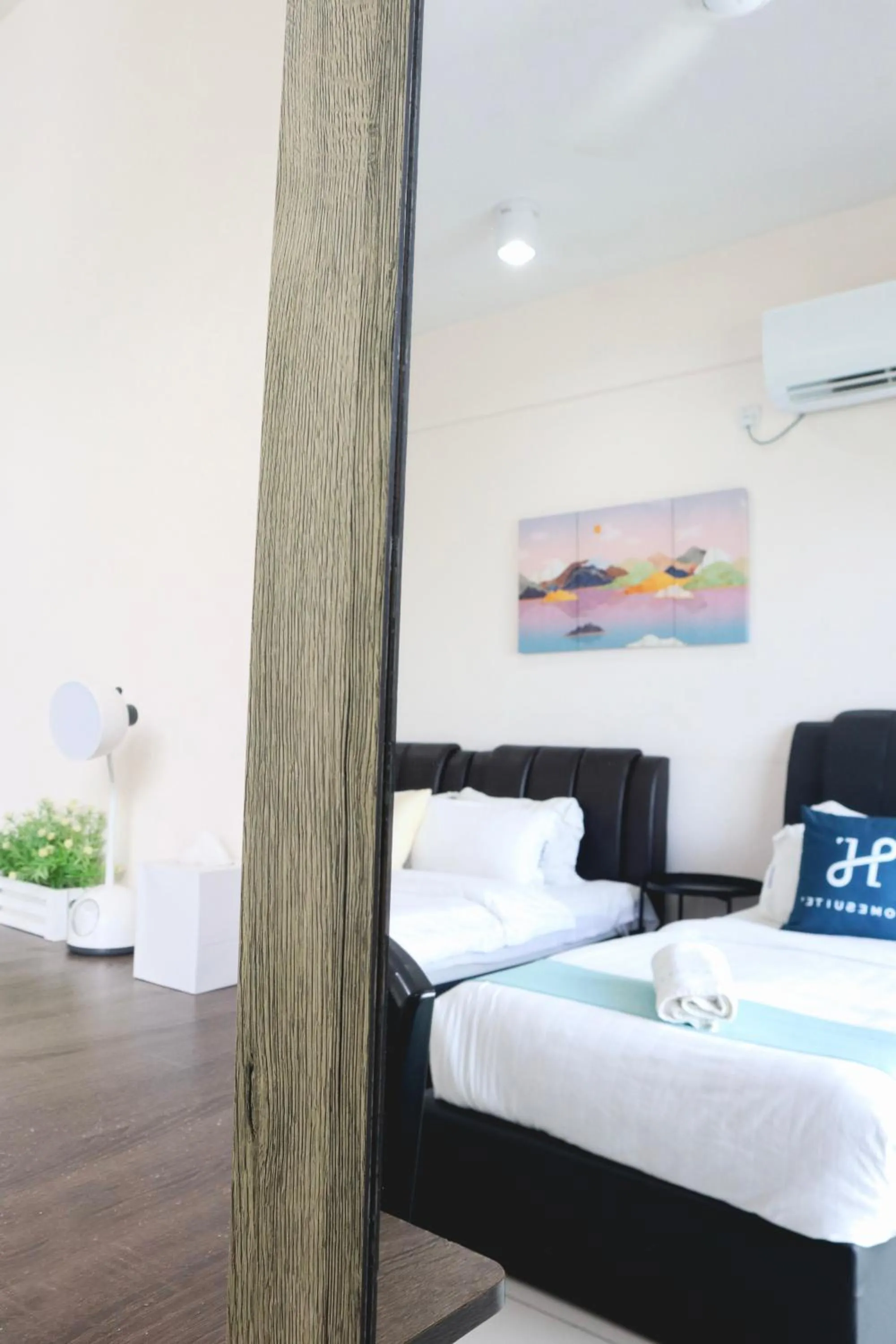 Bedroom, Bed in Homesuite' Home at Aeropod SOVO