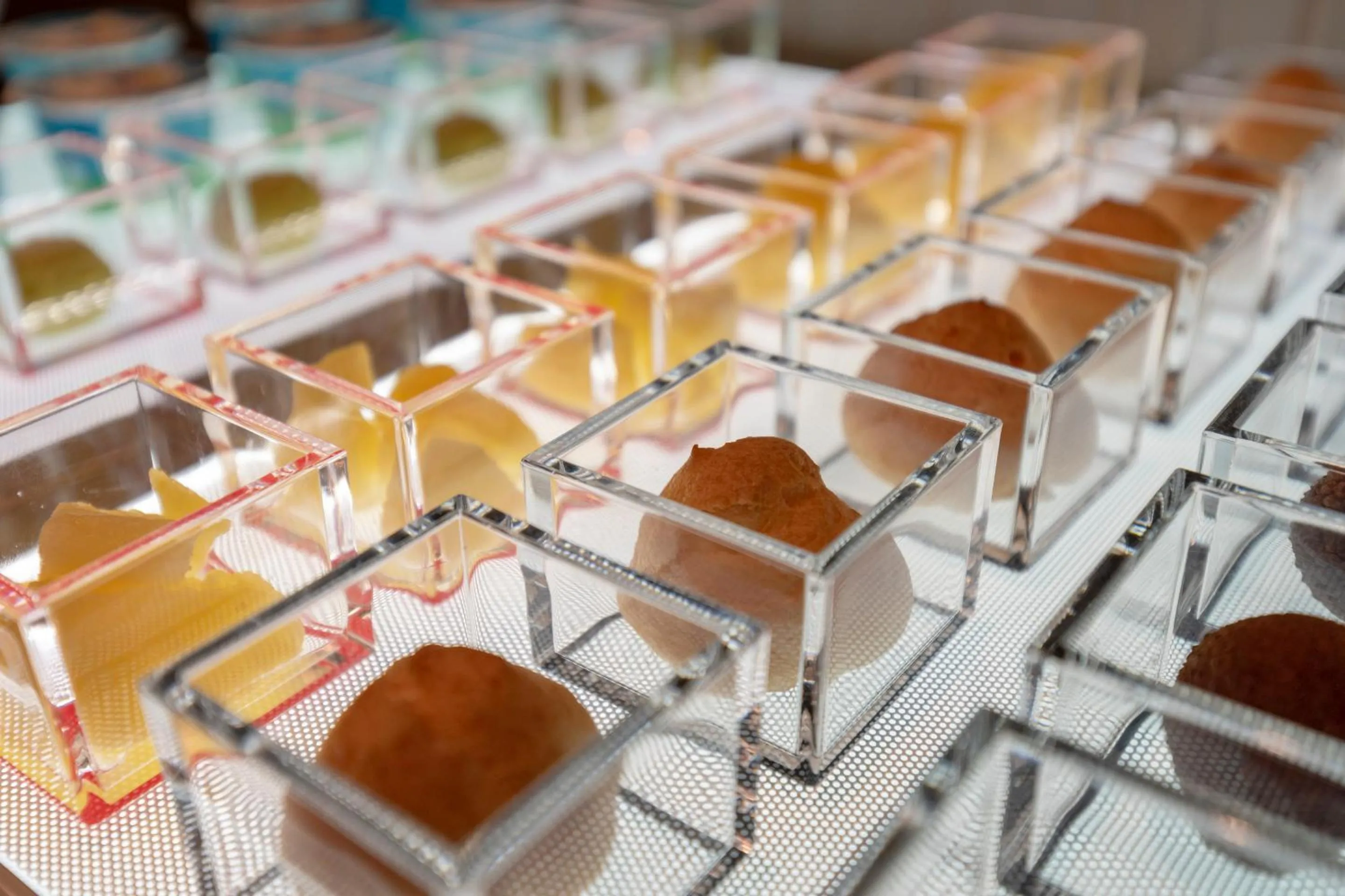 Restaurant/places to eat in Hotel Keihan Sendai