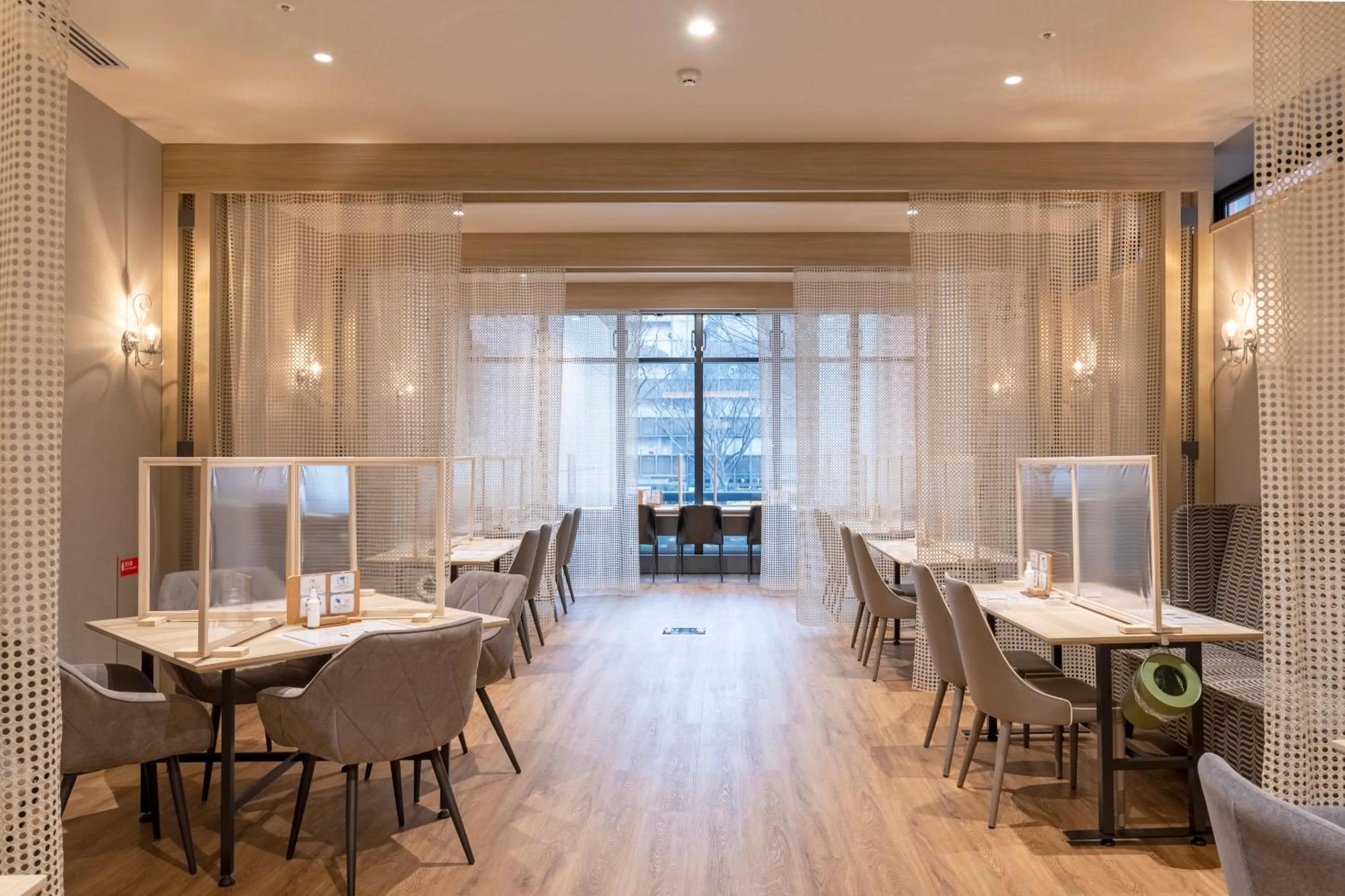 Restaurant/places to eat in Hotel Keihan Sendai