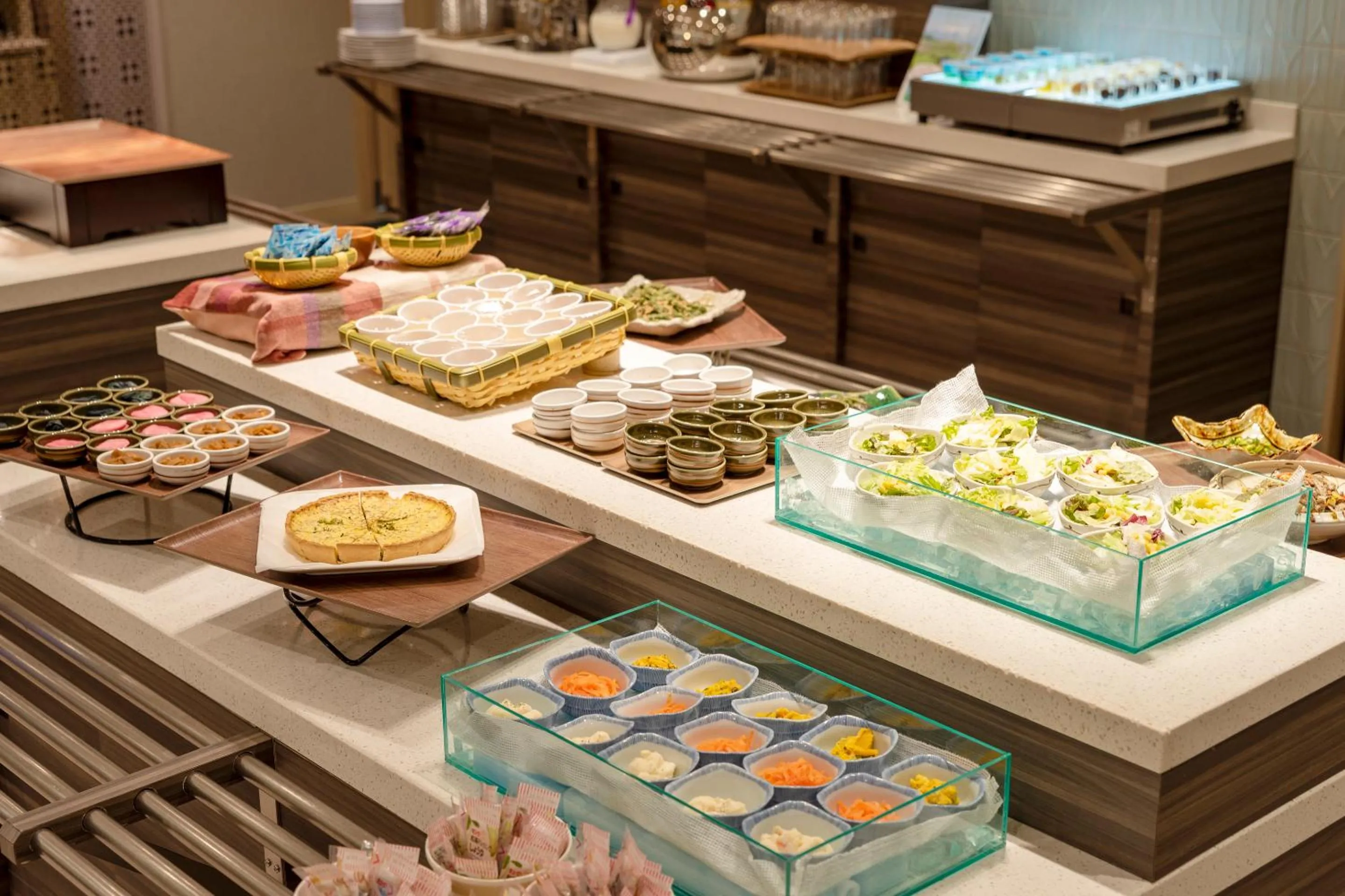 Restaurant/places to eat in Hotel Keihan Sendai