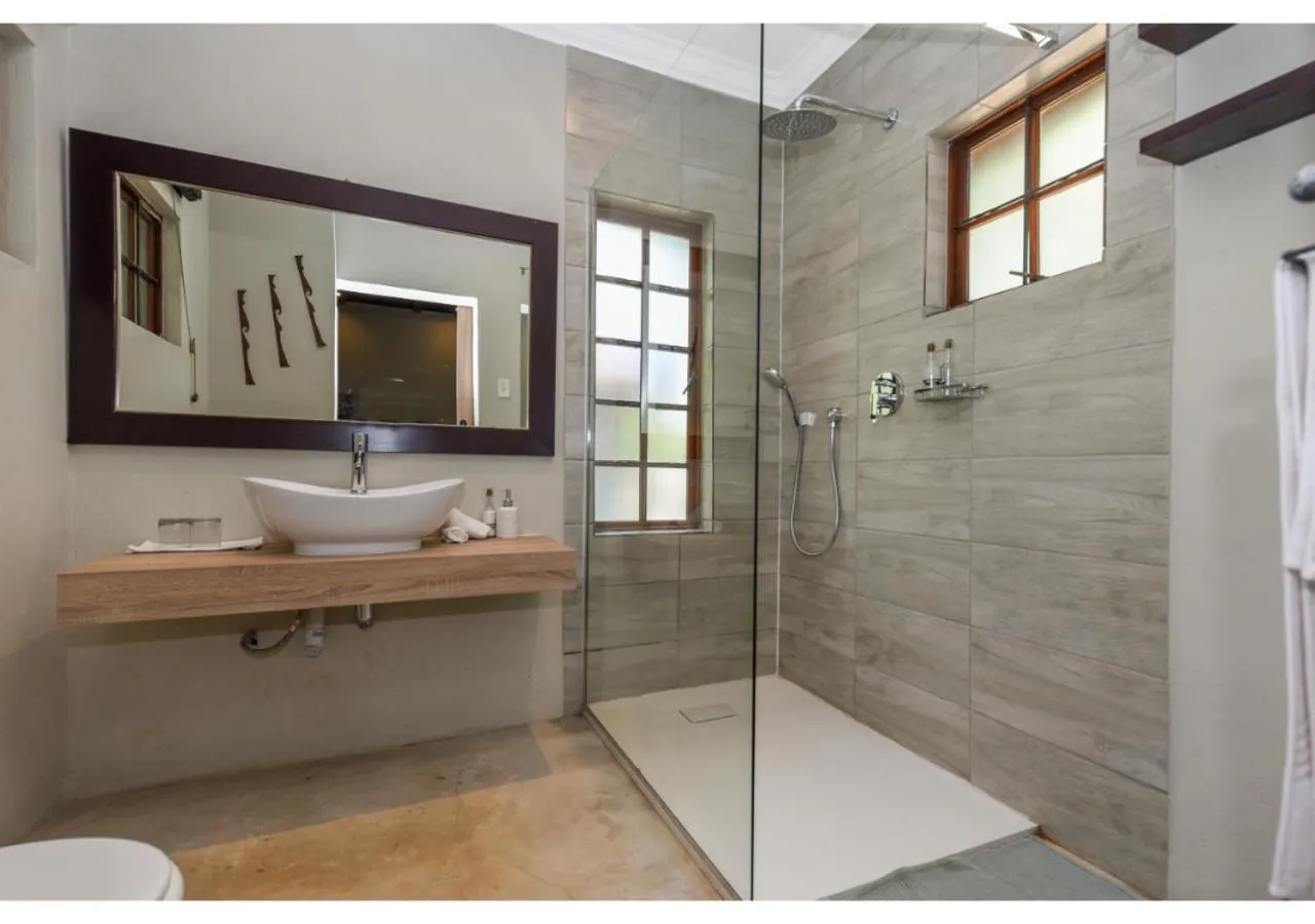 Shower in Mziki Safari Lodge