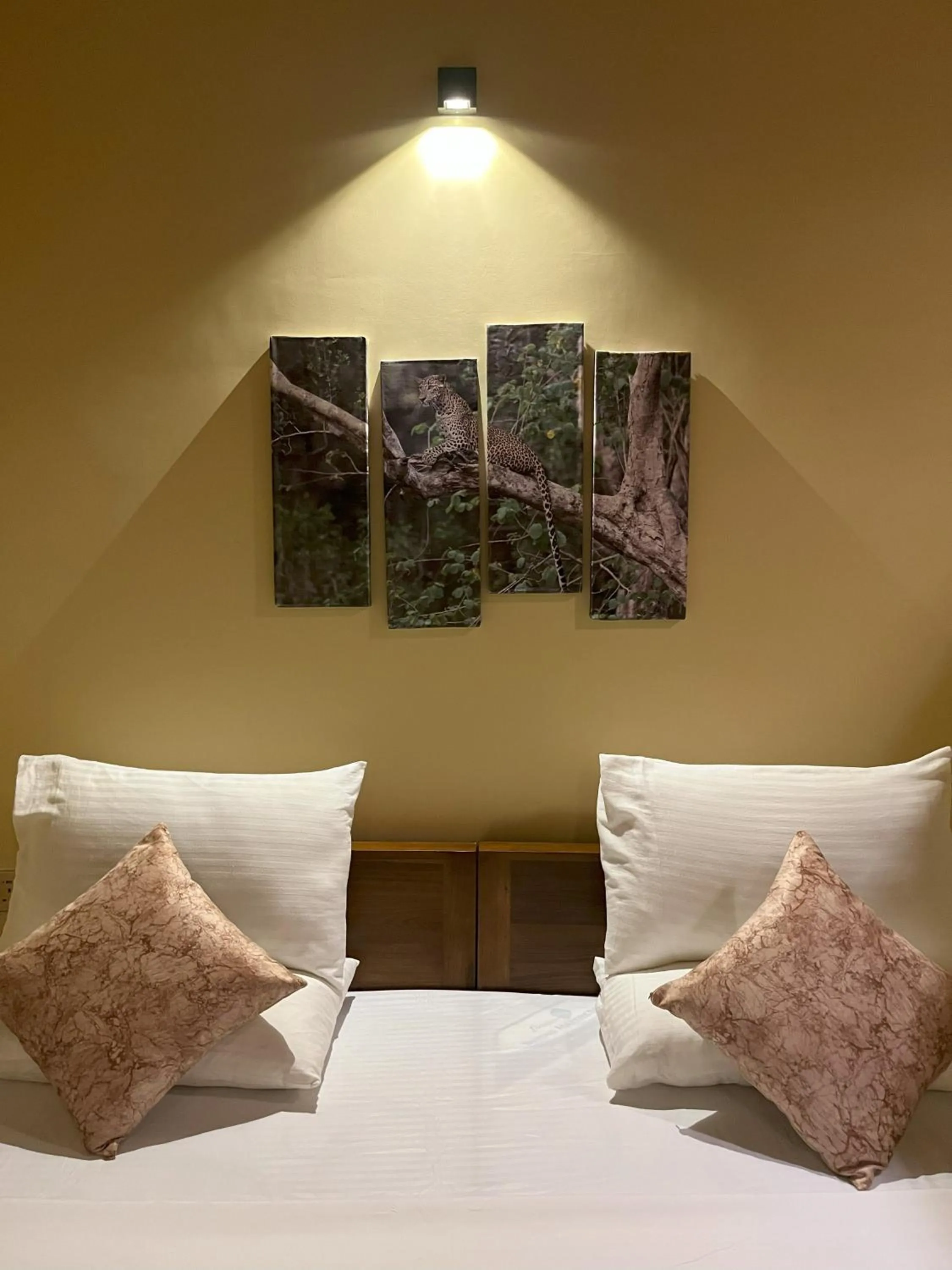 Bed in Cloud Nine Lanka Resort Wilpattu