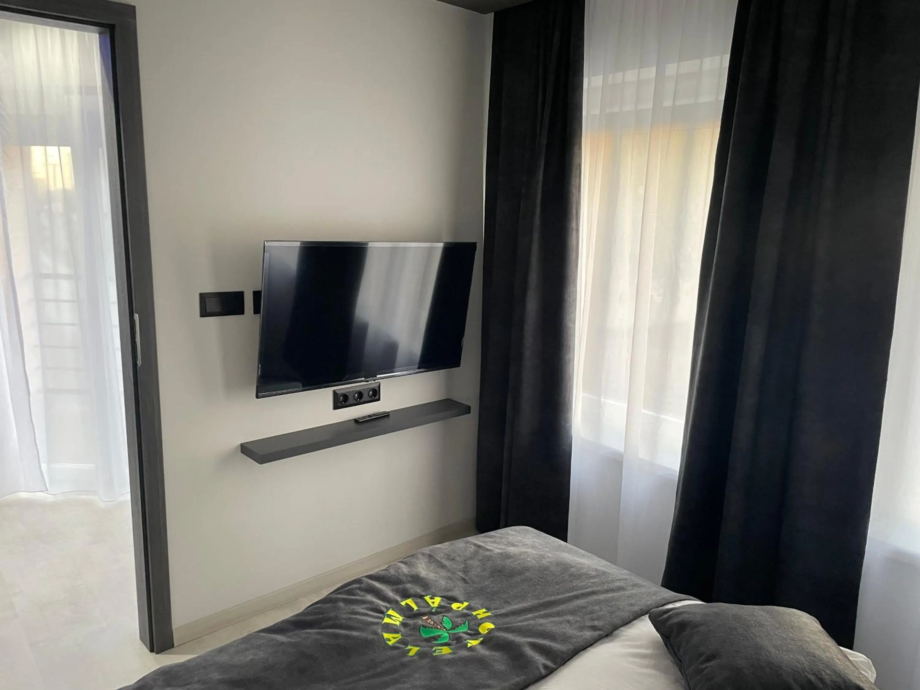 Photo of the whole room, Bed in Hotel Pálma