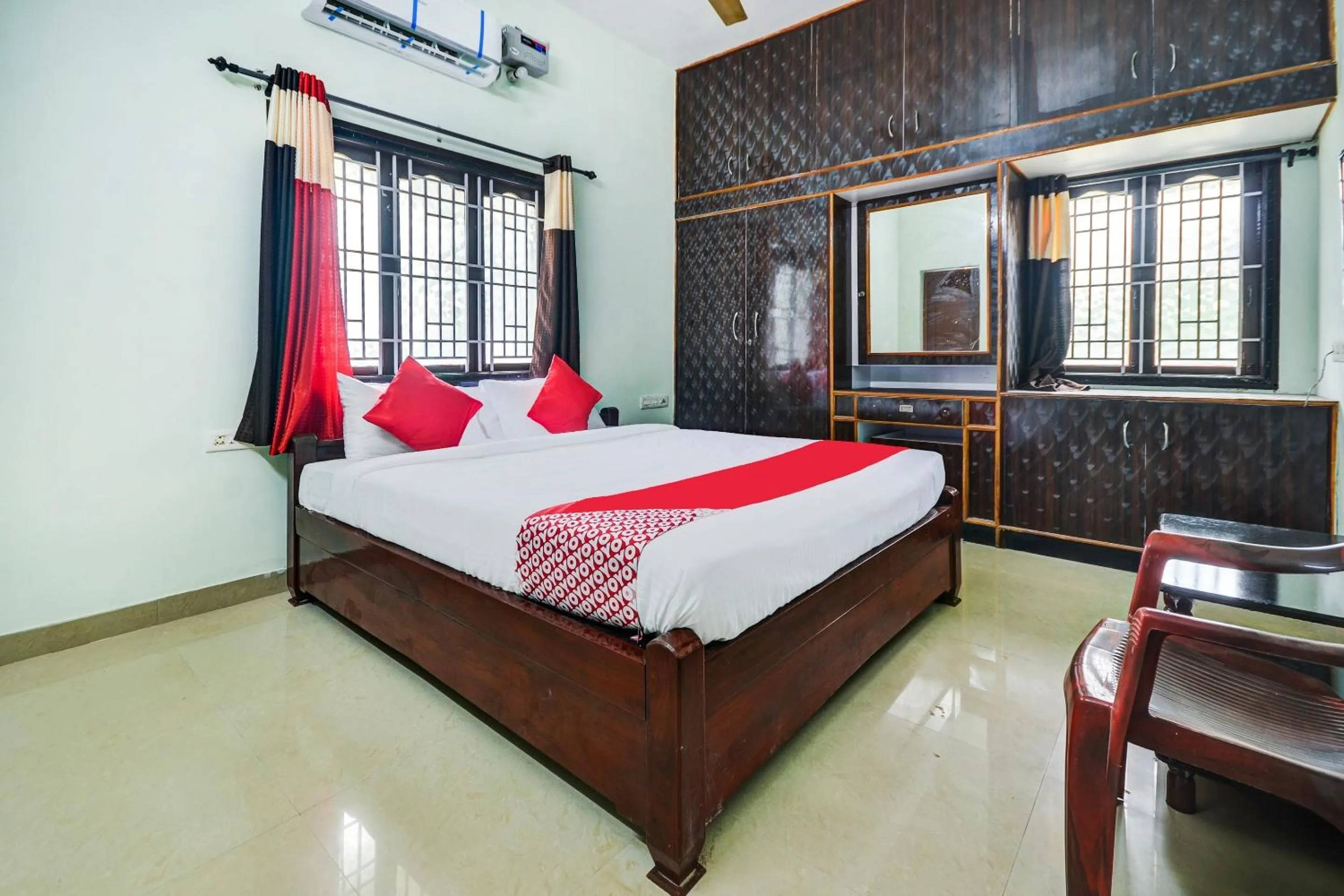 Bedroom, Bed in Super Hotel O Aruthraa Residency