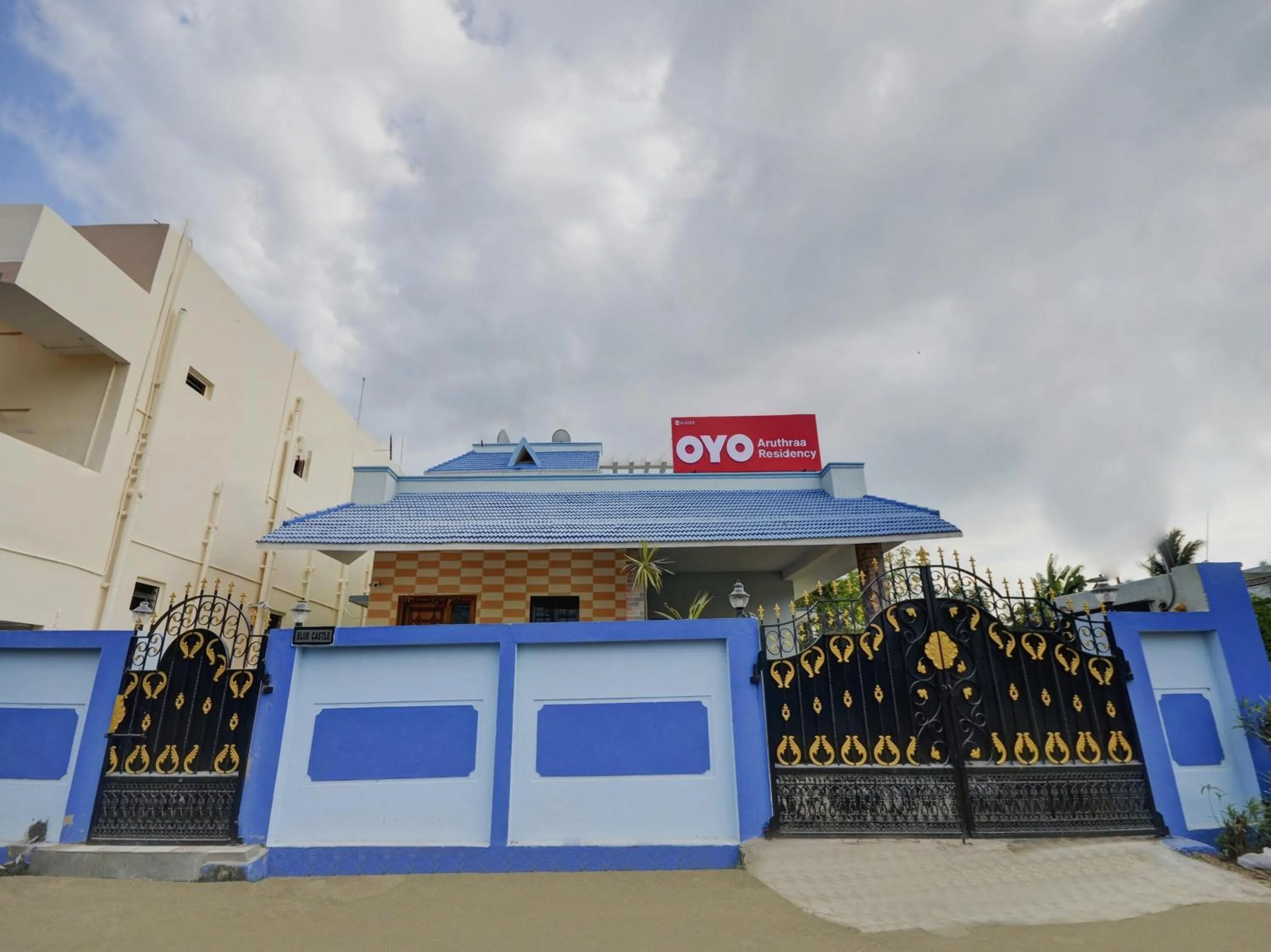 Facade/entrance in Super Hotel O Aruthraa Residency