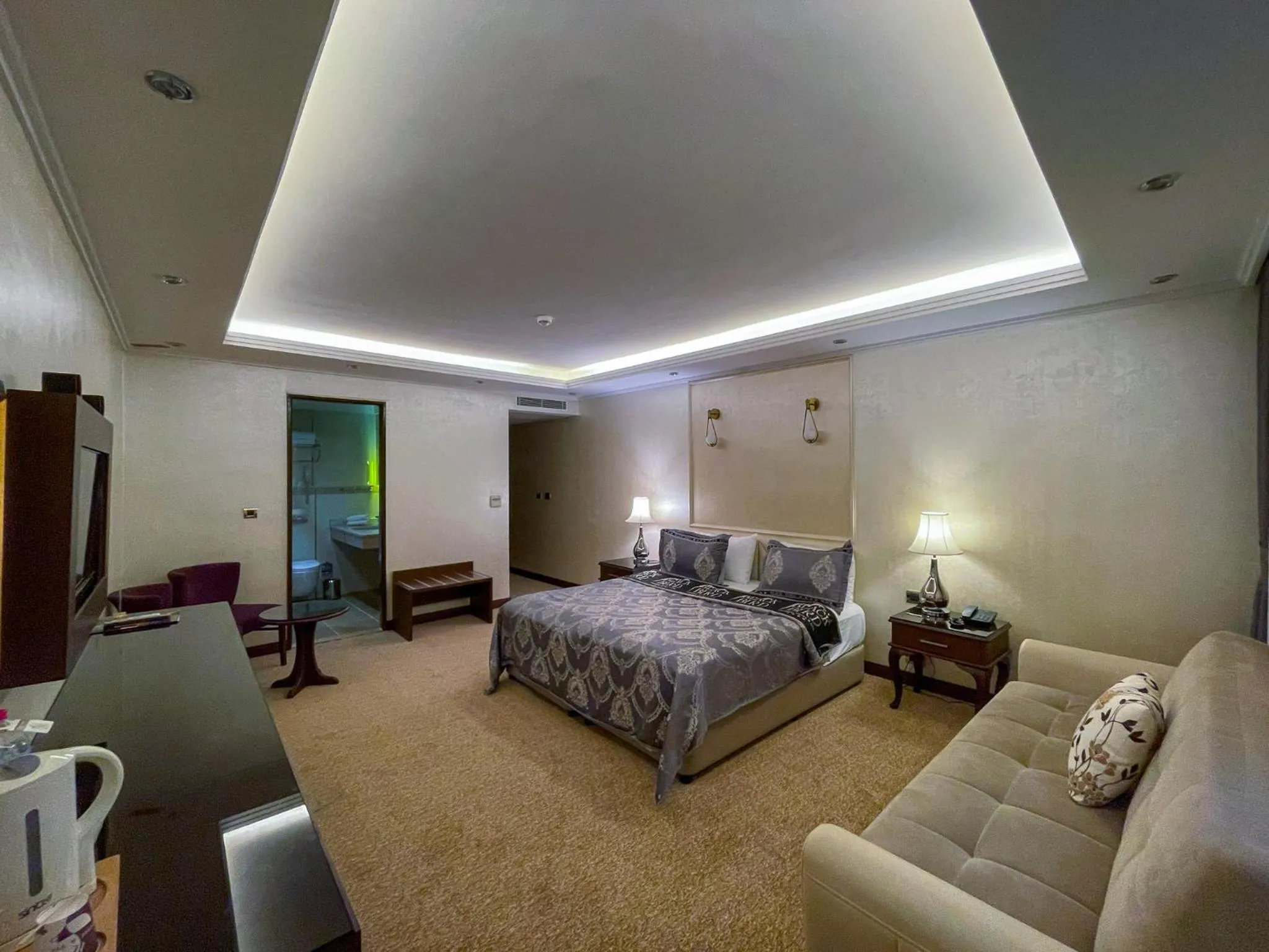 Photo of the whole room, Bed in Black Bird Thermal Hotel & SPA