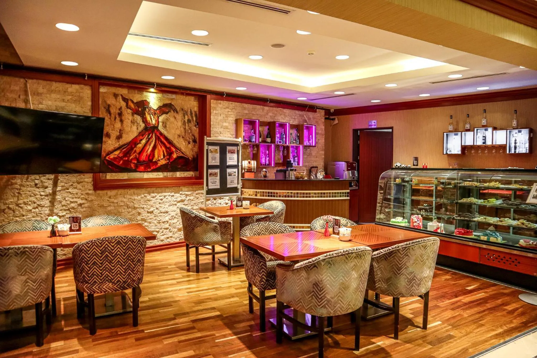 Lobby or reception in Black Bird Thermal Hotel & SPA