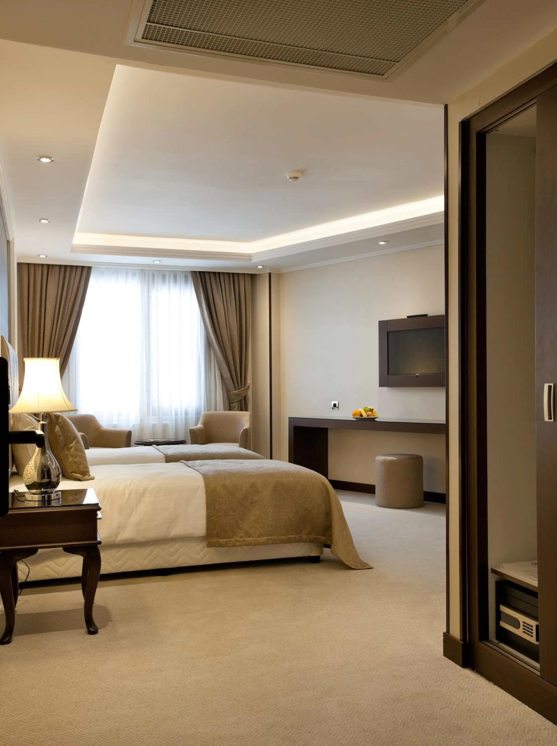 Photo of the whole room, Bed in Black Bird Thermal Hotel & SPA