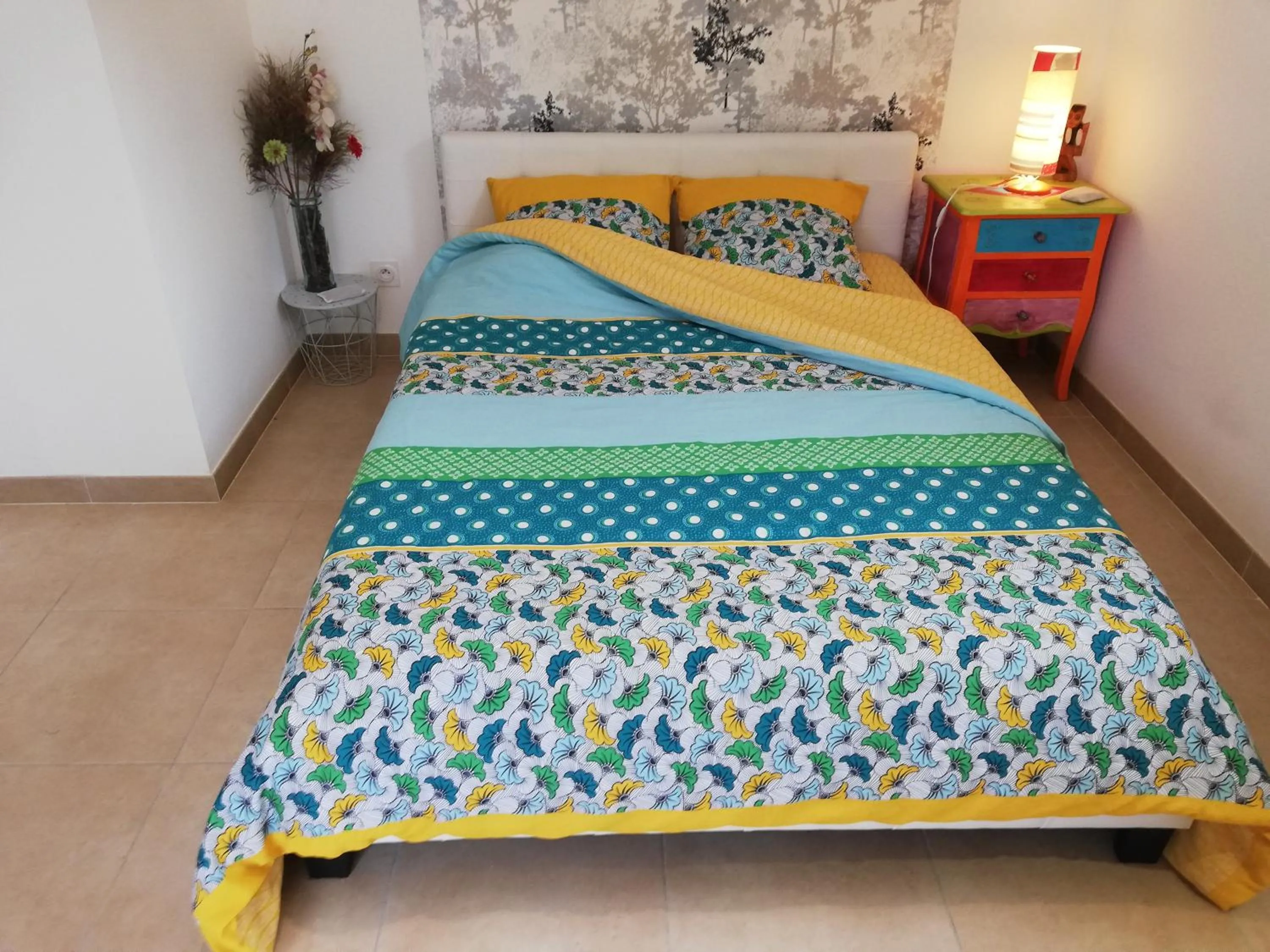 Bed in Chambre d'hôtes en provence avec Jacuzzi