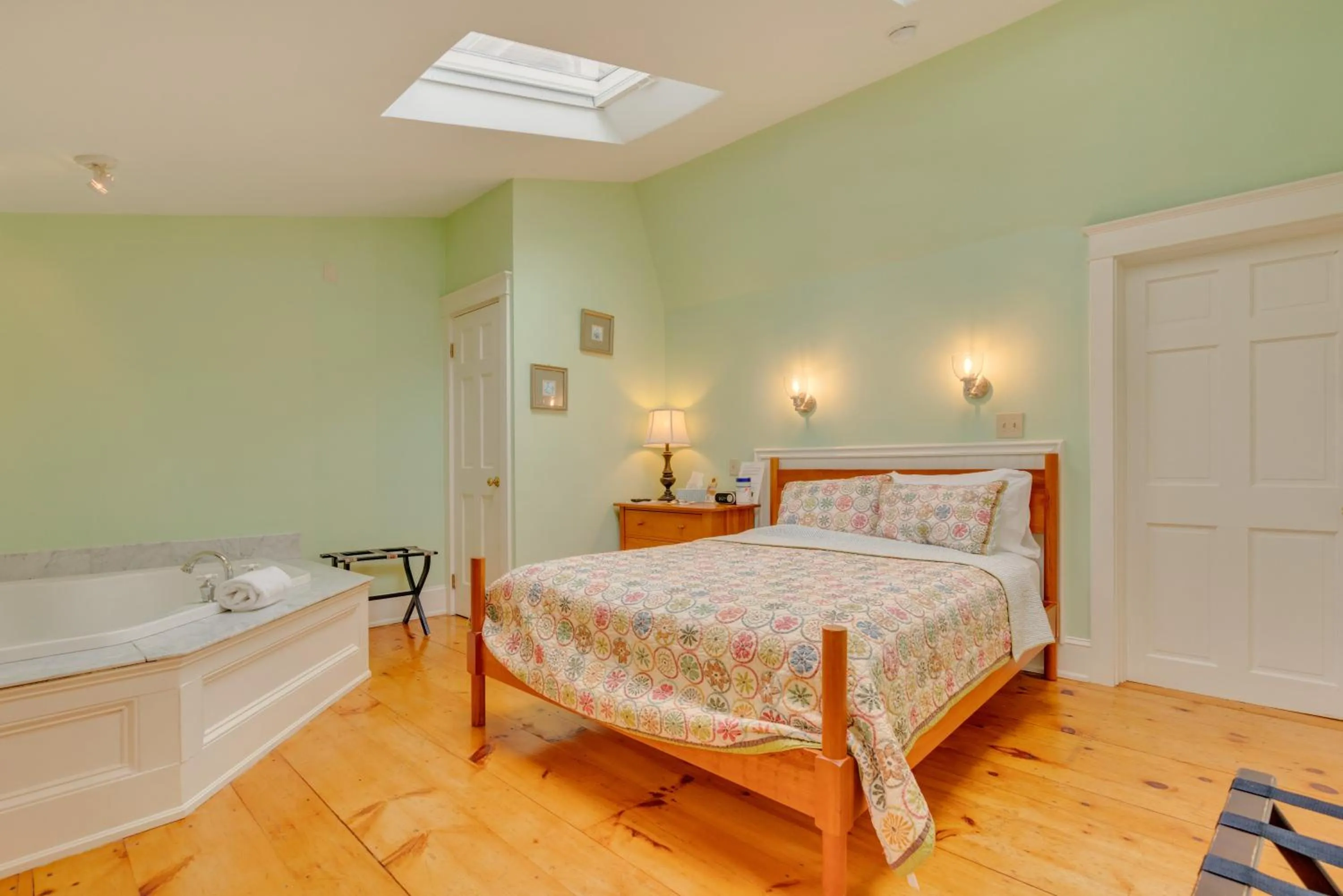 Bedroom, Bed in James Place Inn Bed and Breakfast