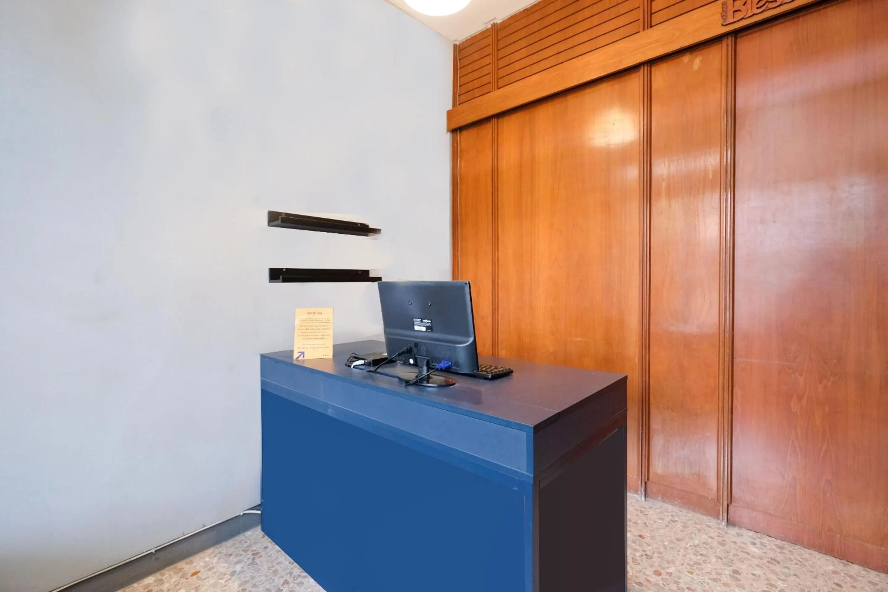 Lobby or reception in SPOT ON 2281 Omajo