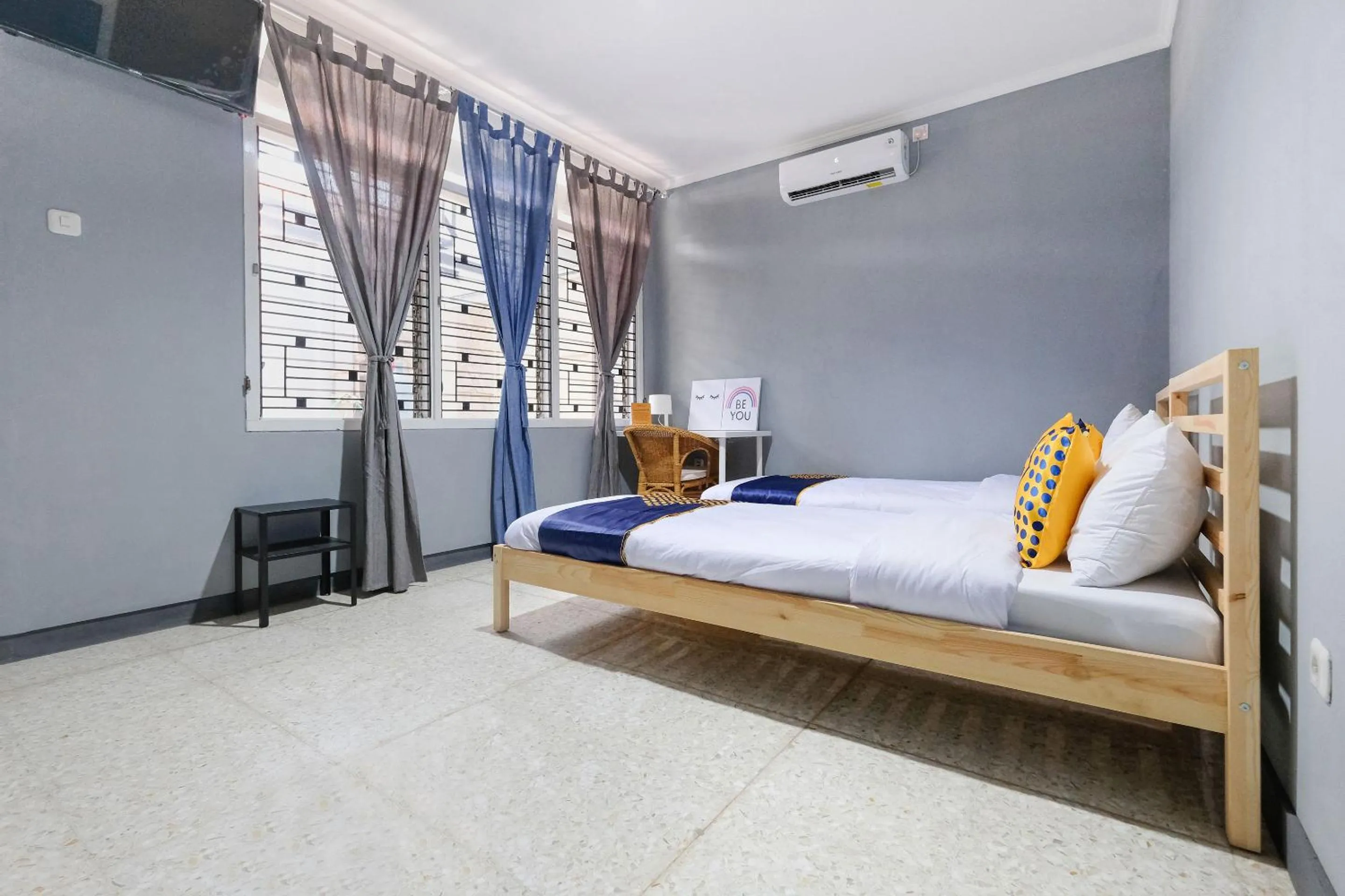 Bedroom in SPOT ON 2281 Omajo