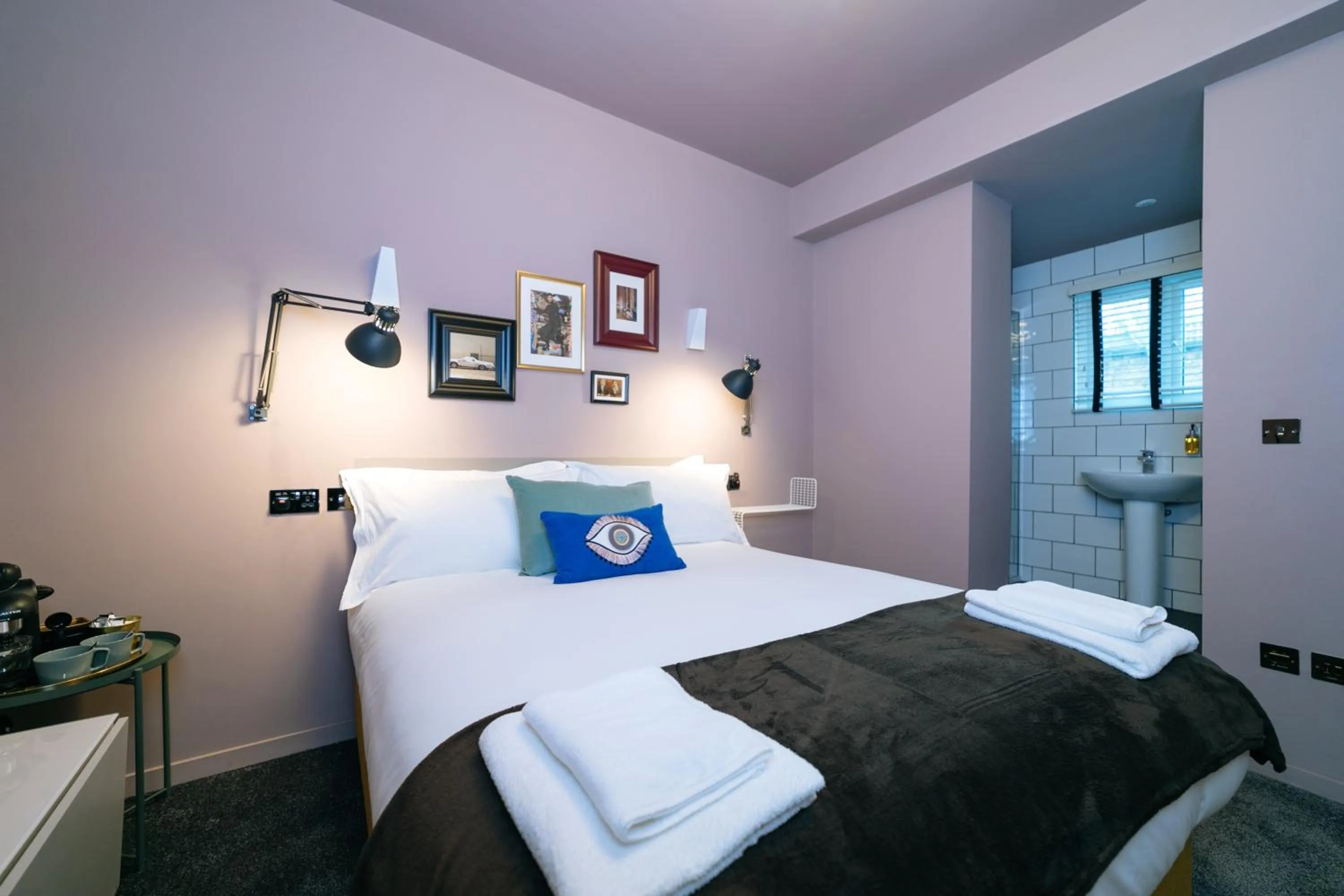 Bed in The Warwick By Nestor