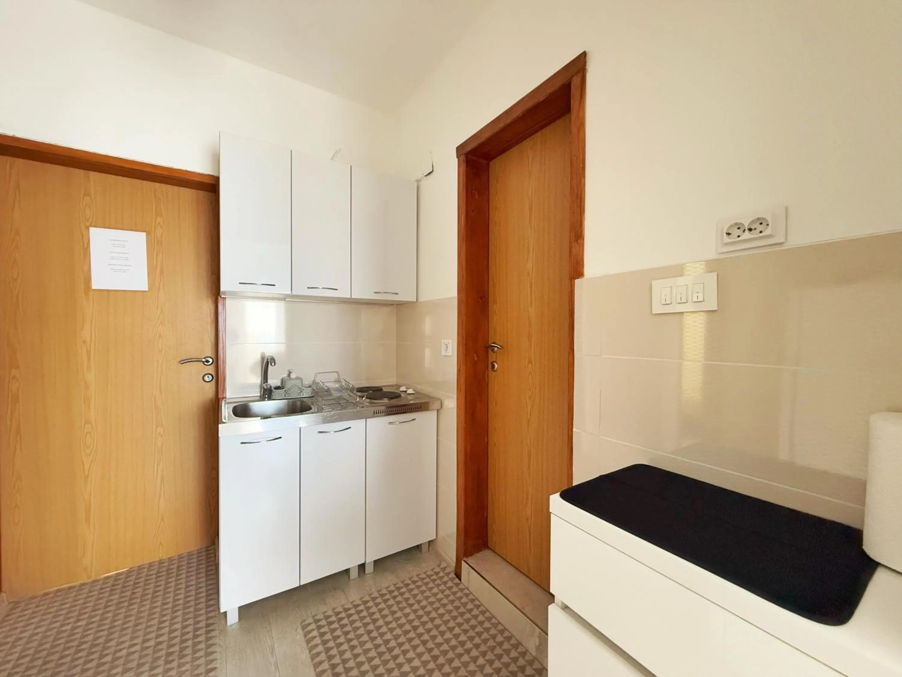 Kitchen or kitchenette in Apartmani Avanti Becici