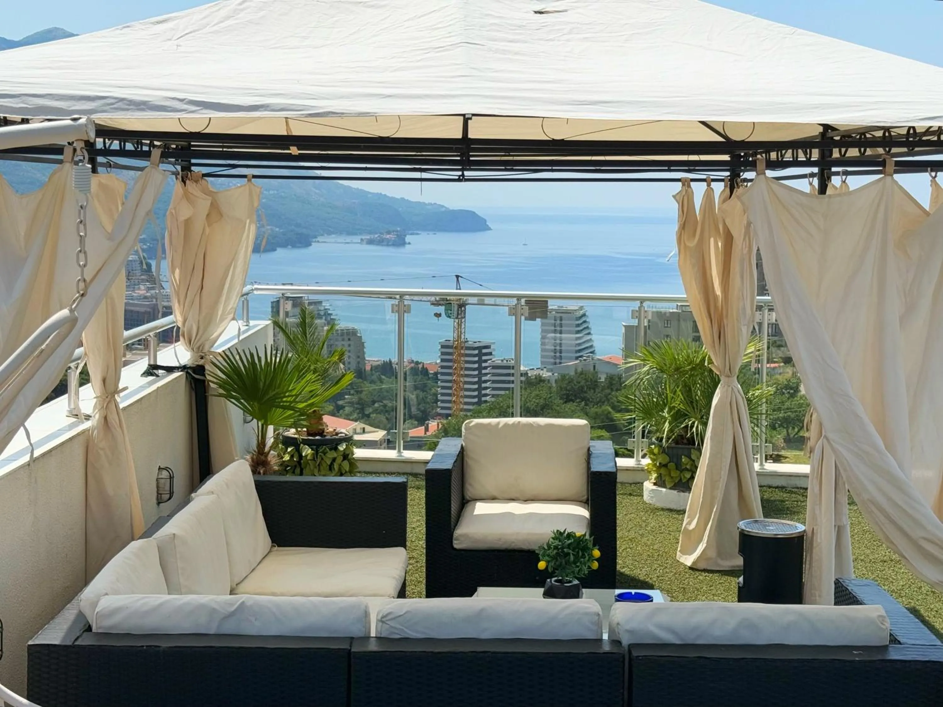 Balcony/Terrace in Apartmani Avanti Becici
