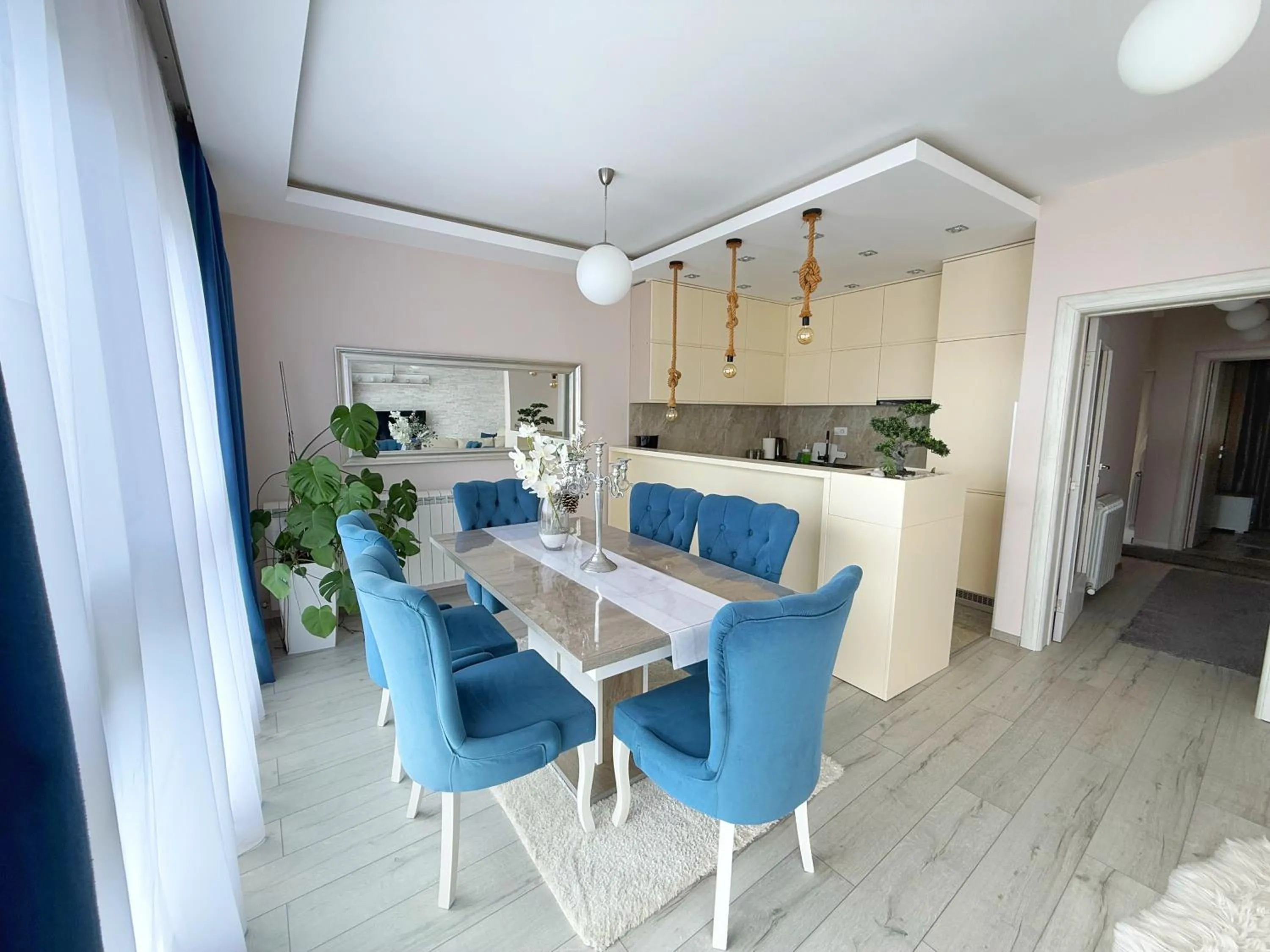 Dining area in Apartmani Avanti Becici
