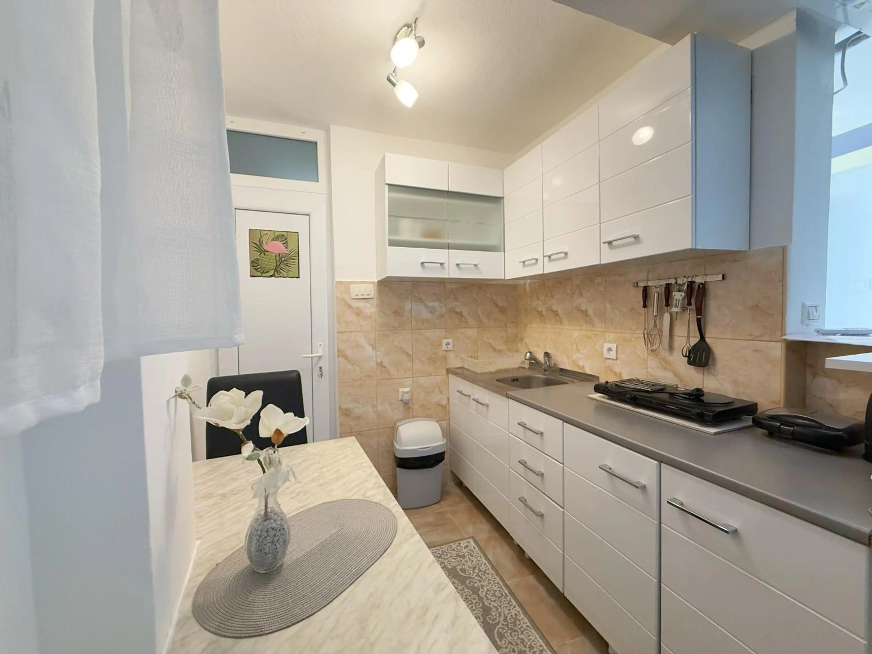 kitchen in Apartmani Avanti Becici
